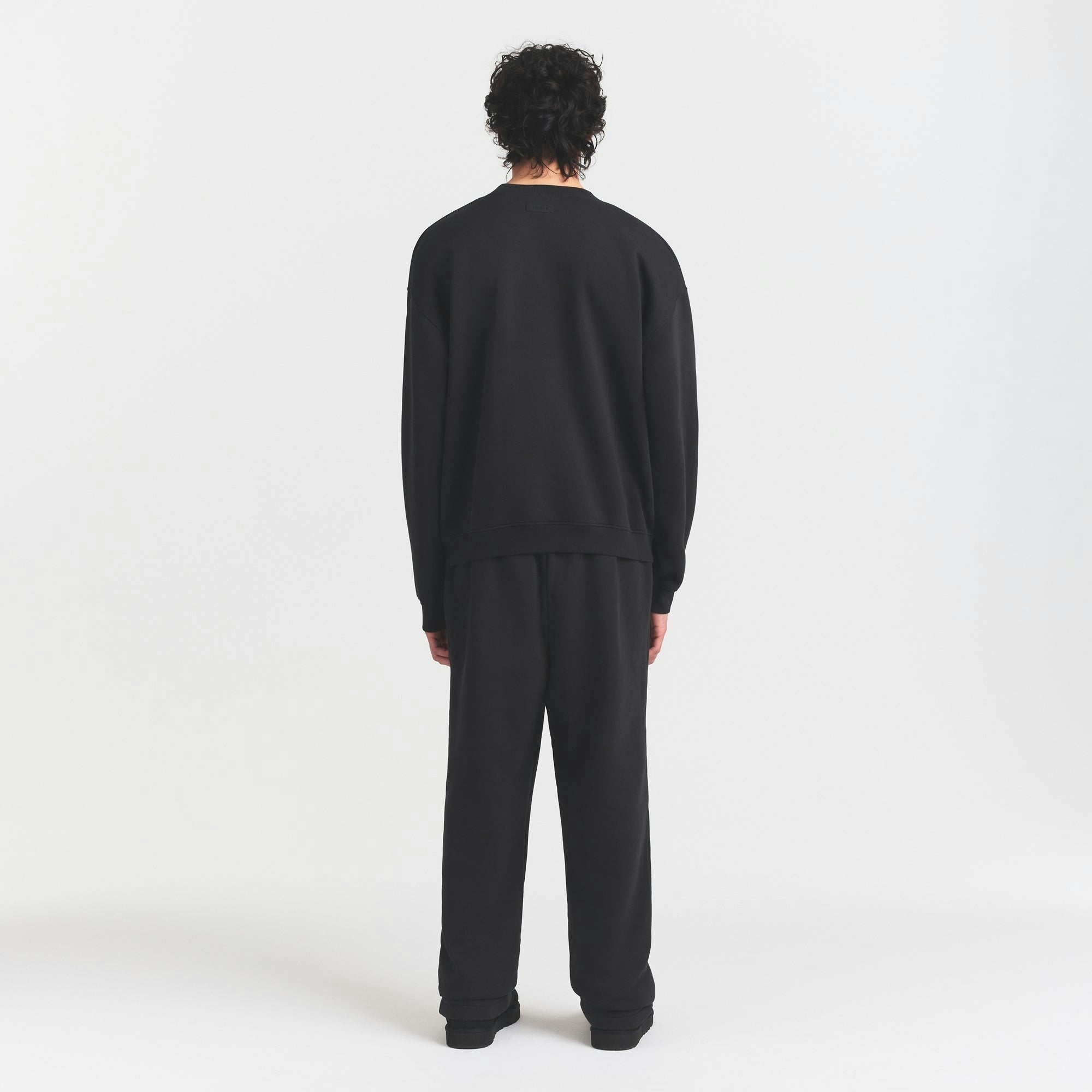MENS RELAXED HIGH CREWNECK