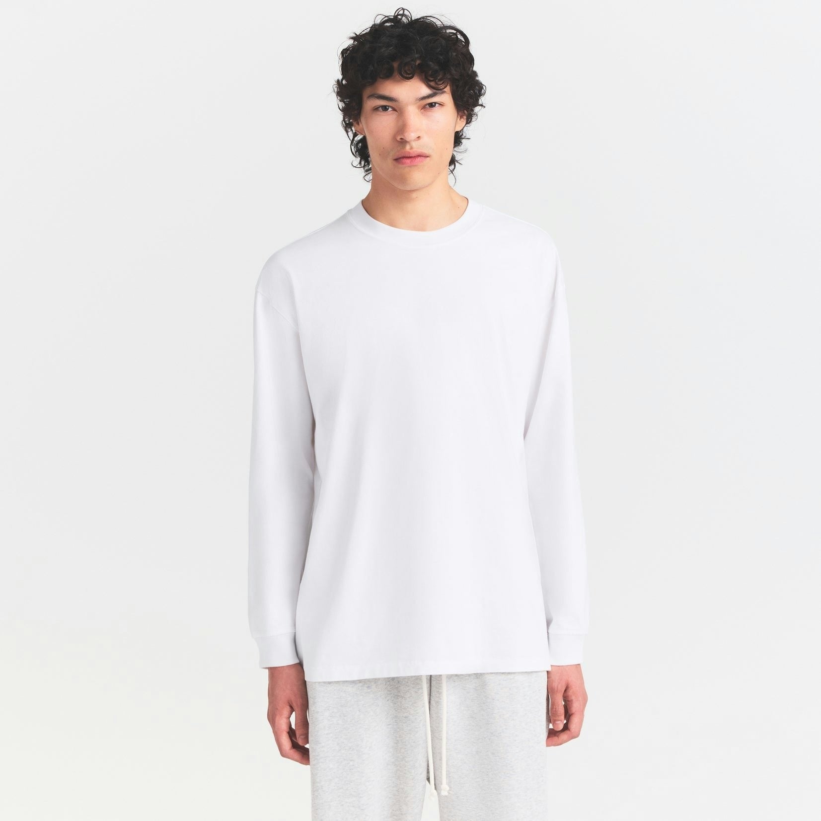 MENS RELAXED LONG SLEEVE T-SHIRT