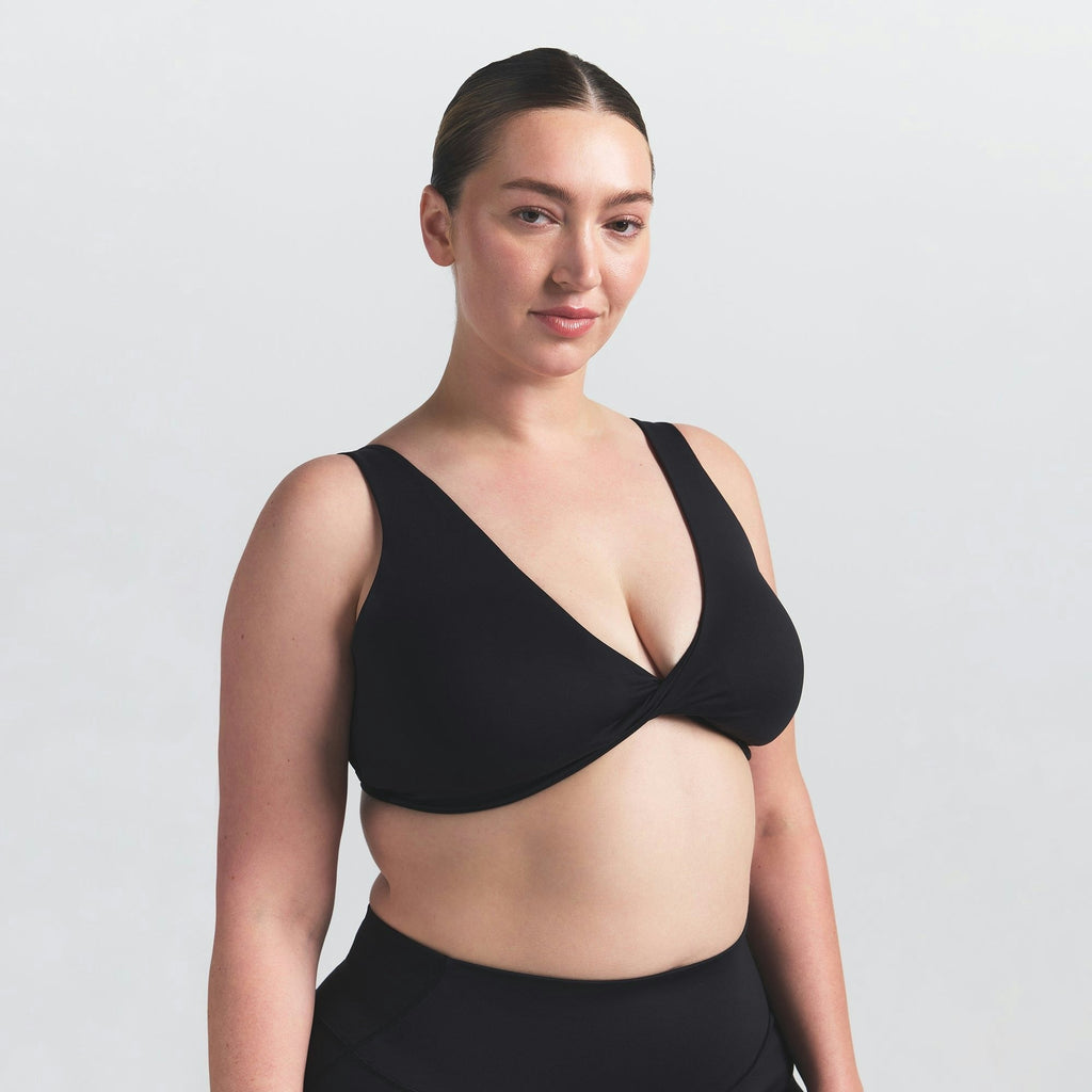 TWIST-FRONT BRA