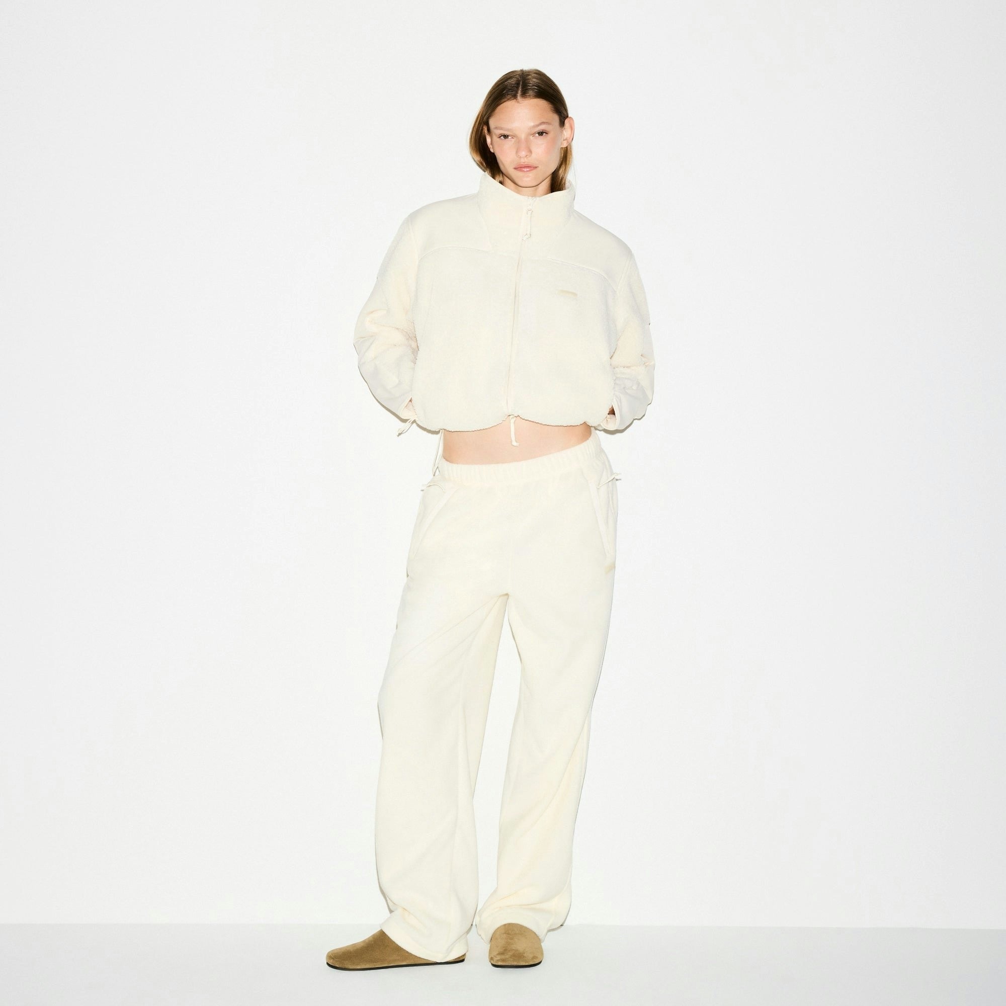 STRAIGHT LEG PANT
