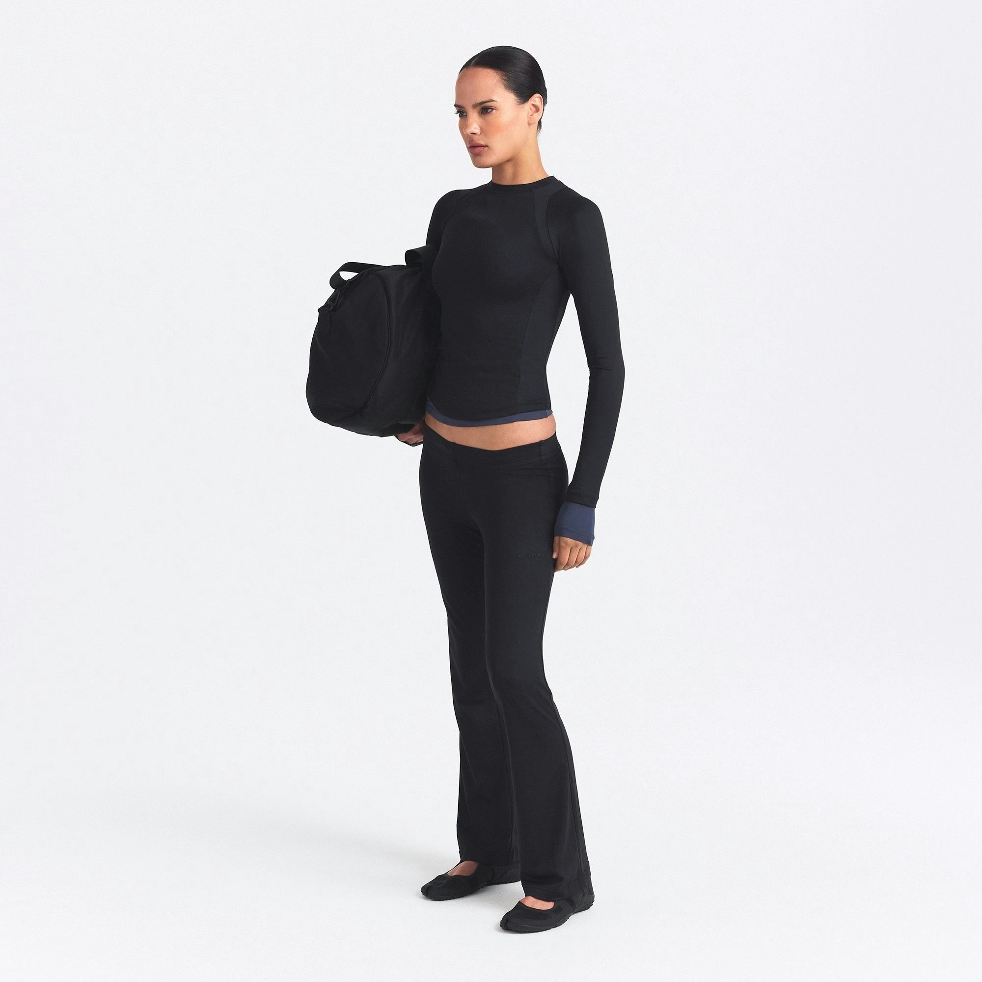 LOW RISE MINI FLARE PANT