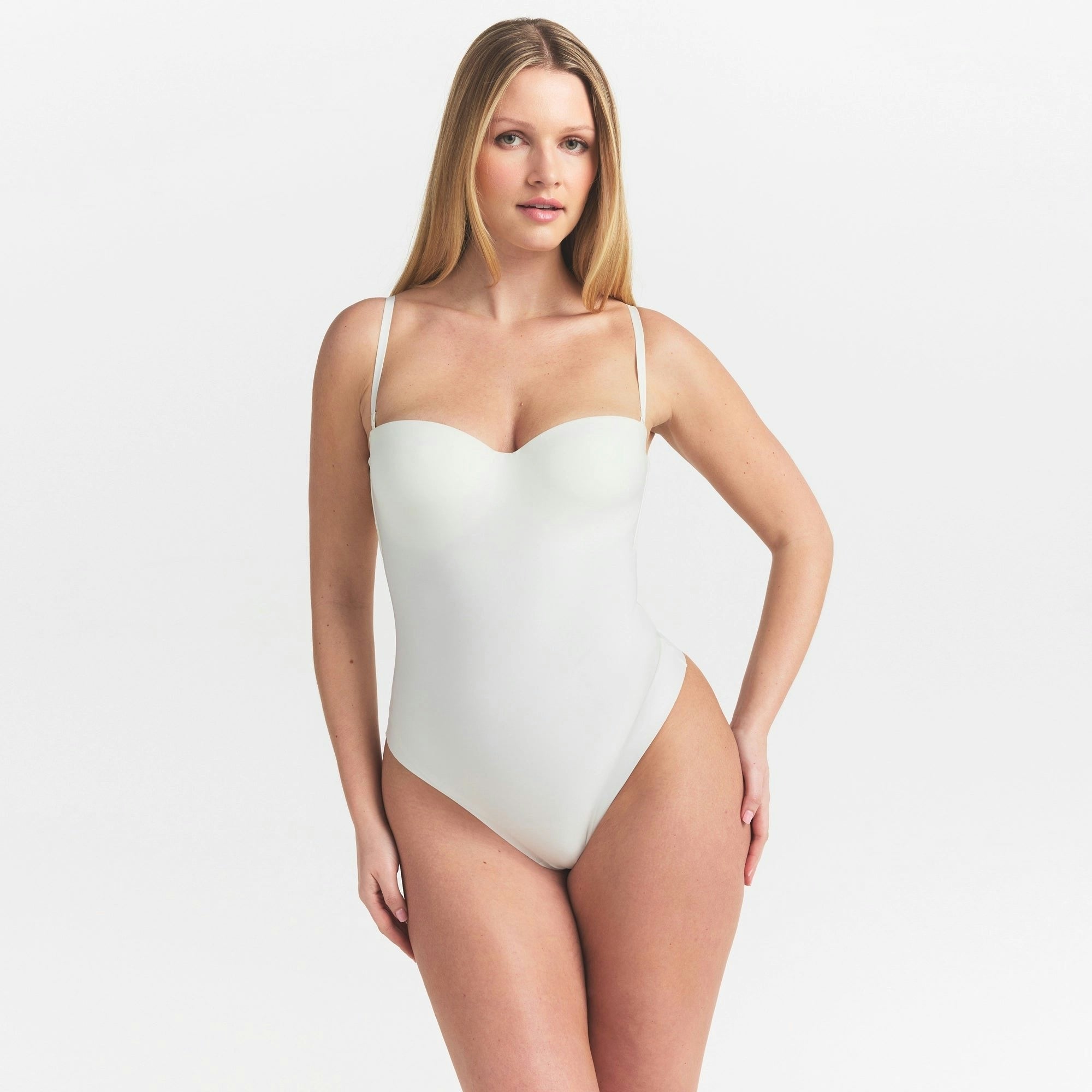 UNDERWIRE THONG BODYSUIT