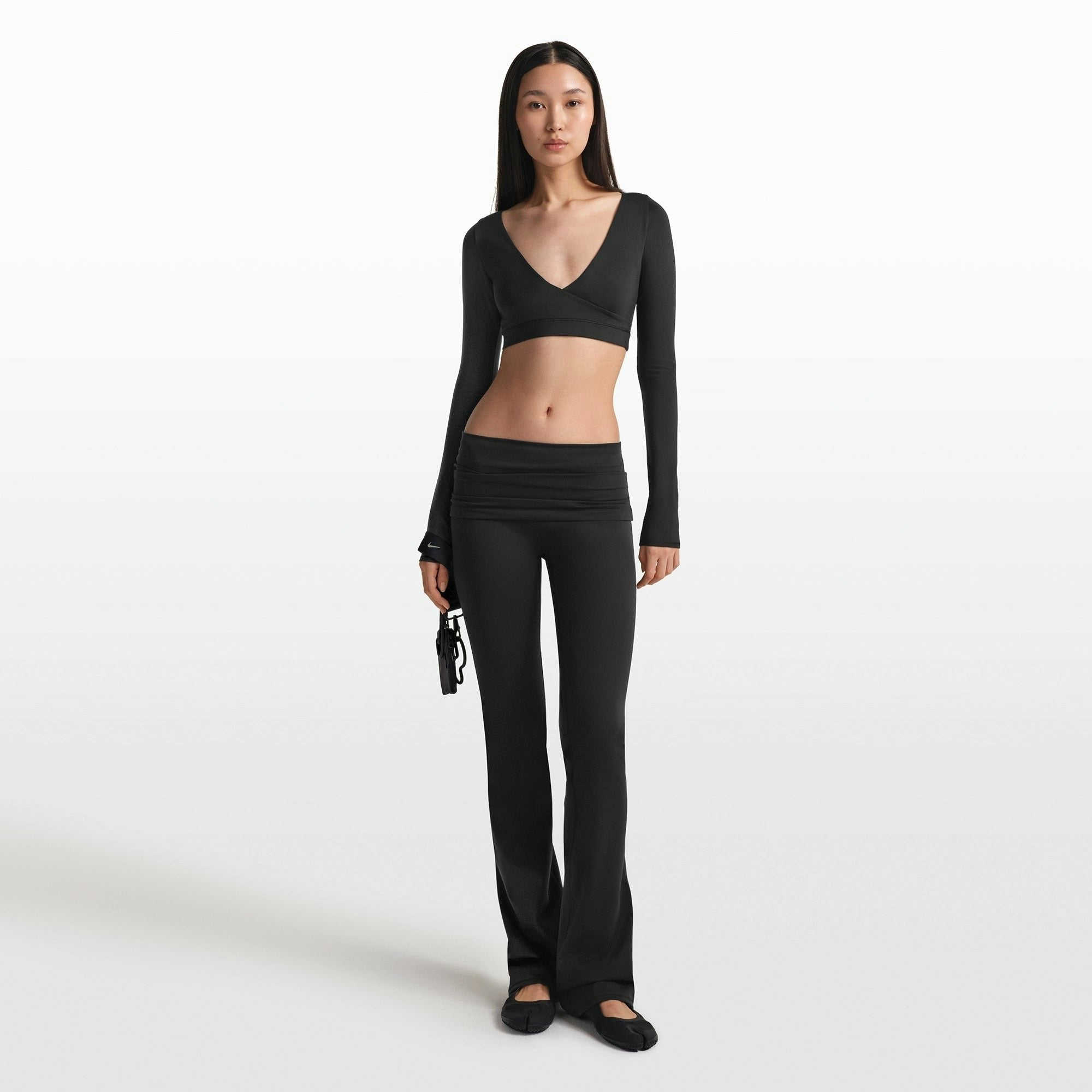 WRAP LONG SLEEVE CROPPED TOP