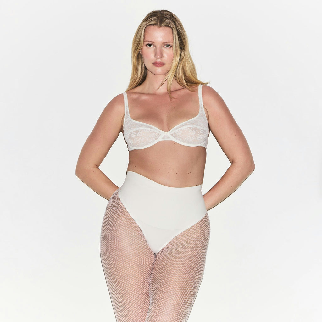 HIGH-WAISTED THONG