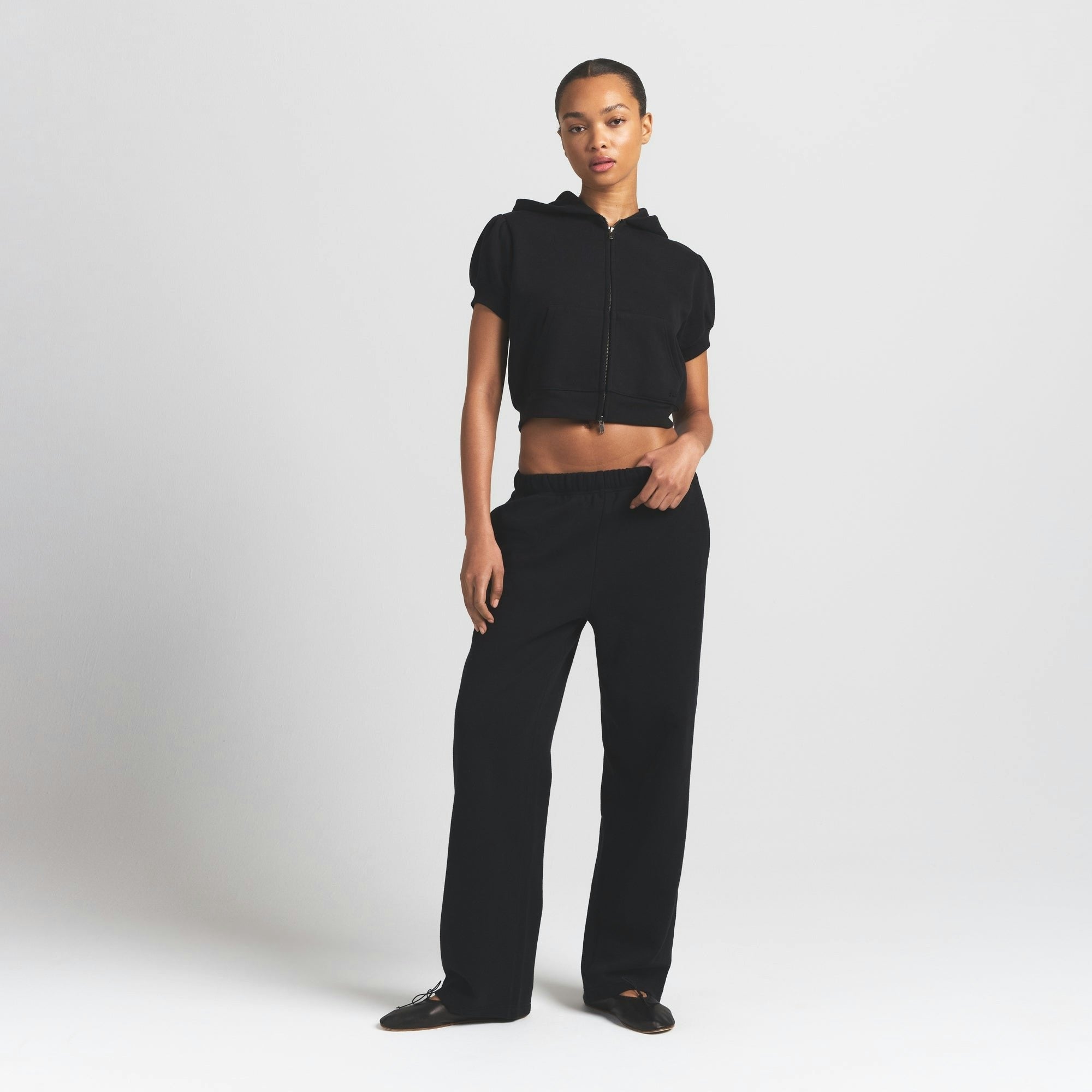 BUBBLE SLEEVE CROPPED ZIP UP