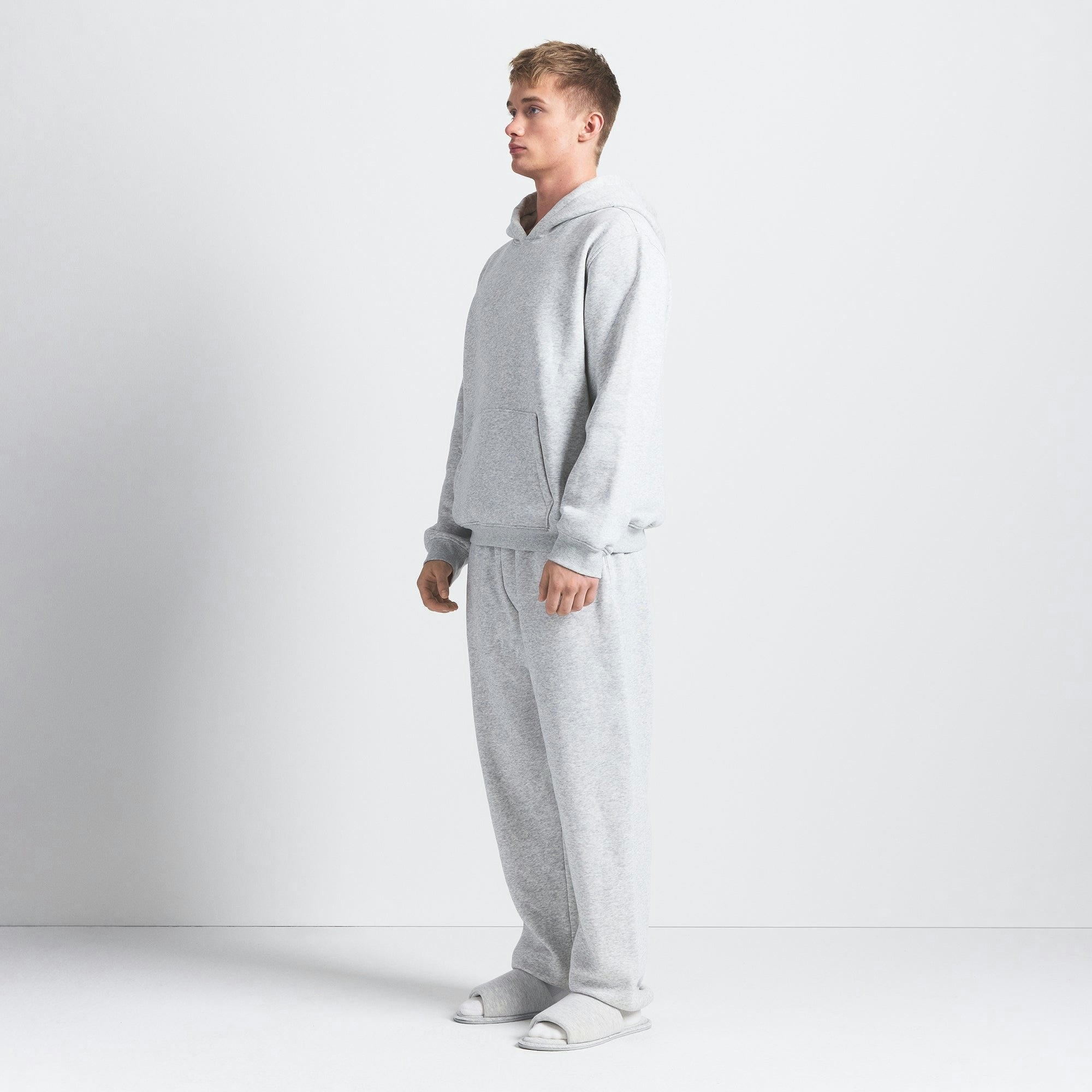 MENS RELAXED HOODIE