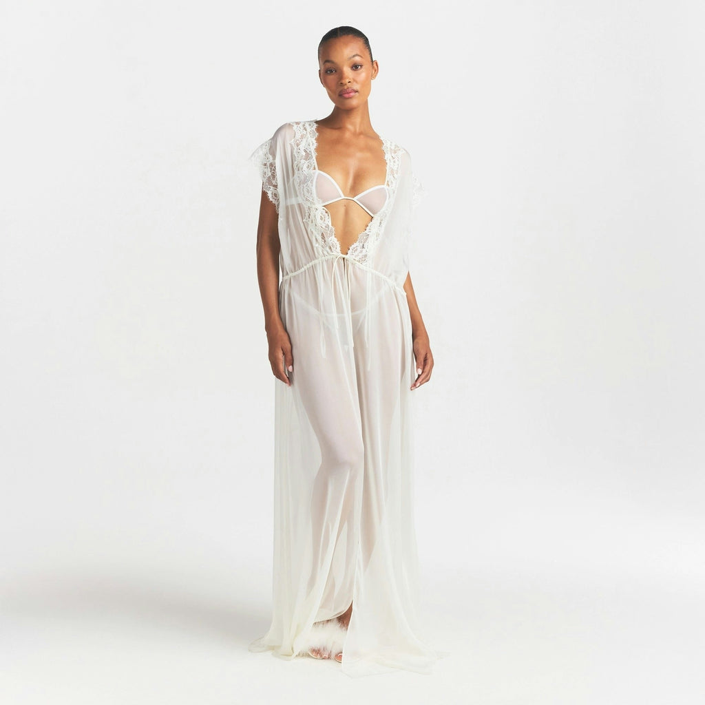 LONG ROBE
