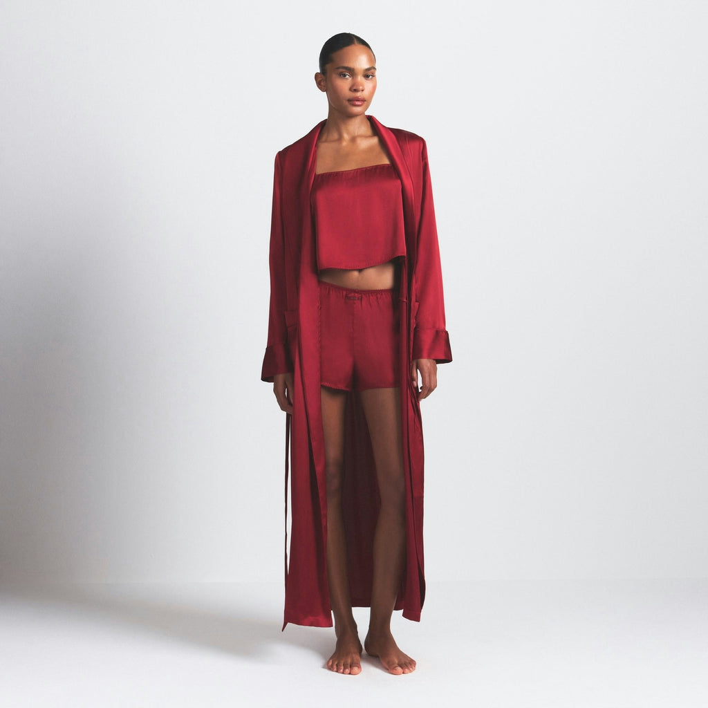 LONG ROBE