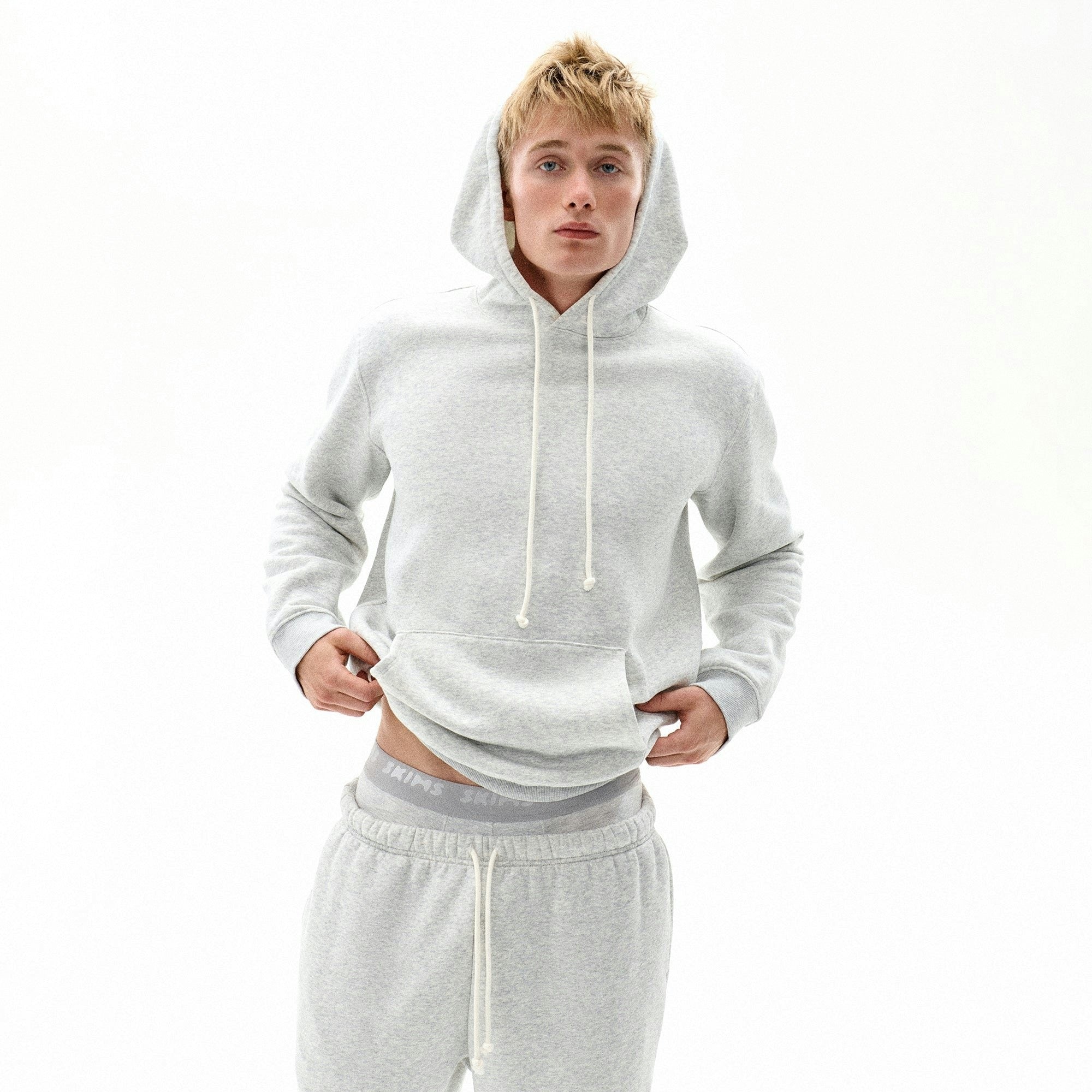 MENS CLASSIC HOODIE