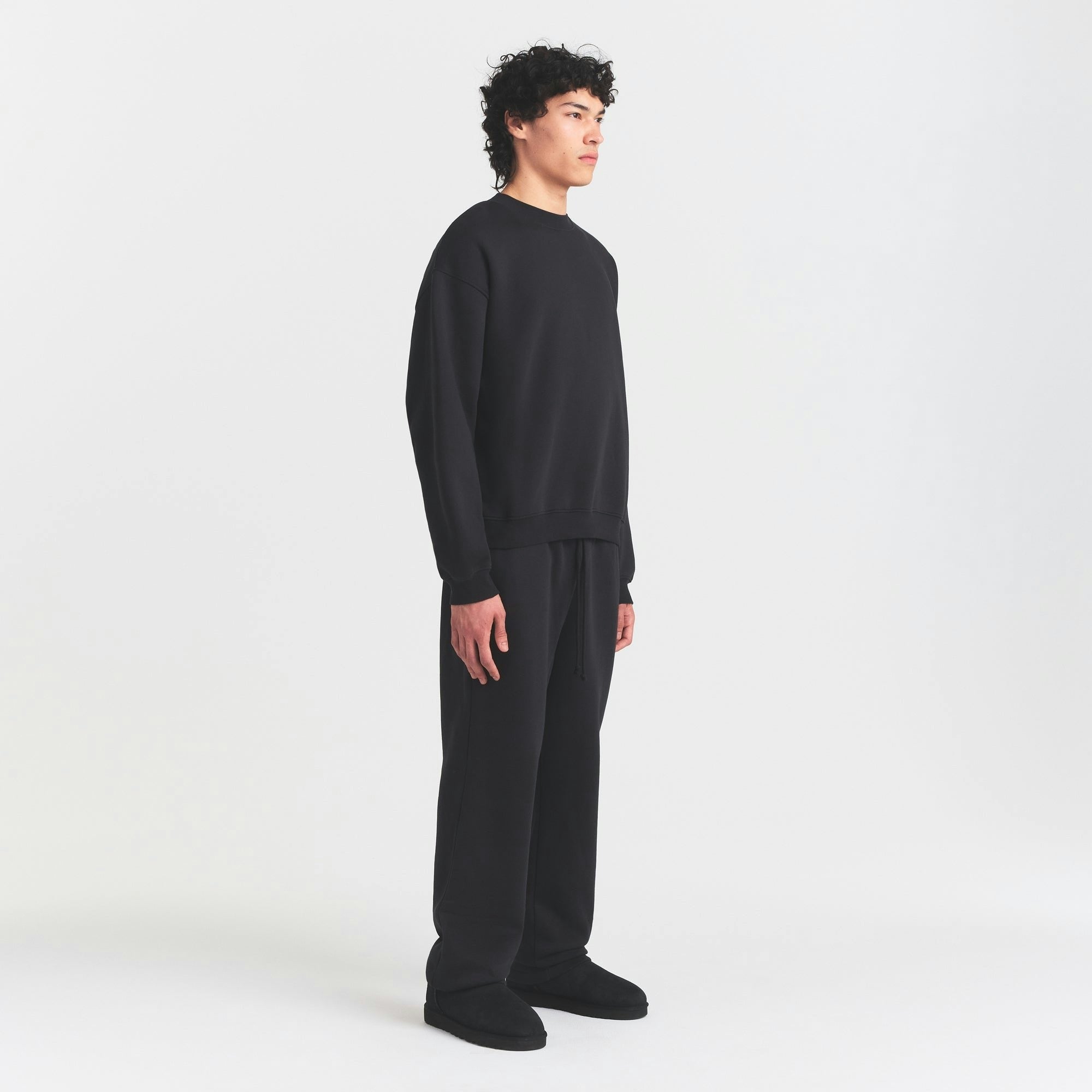 MENS RELAXED HIGH CREWNECK