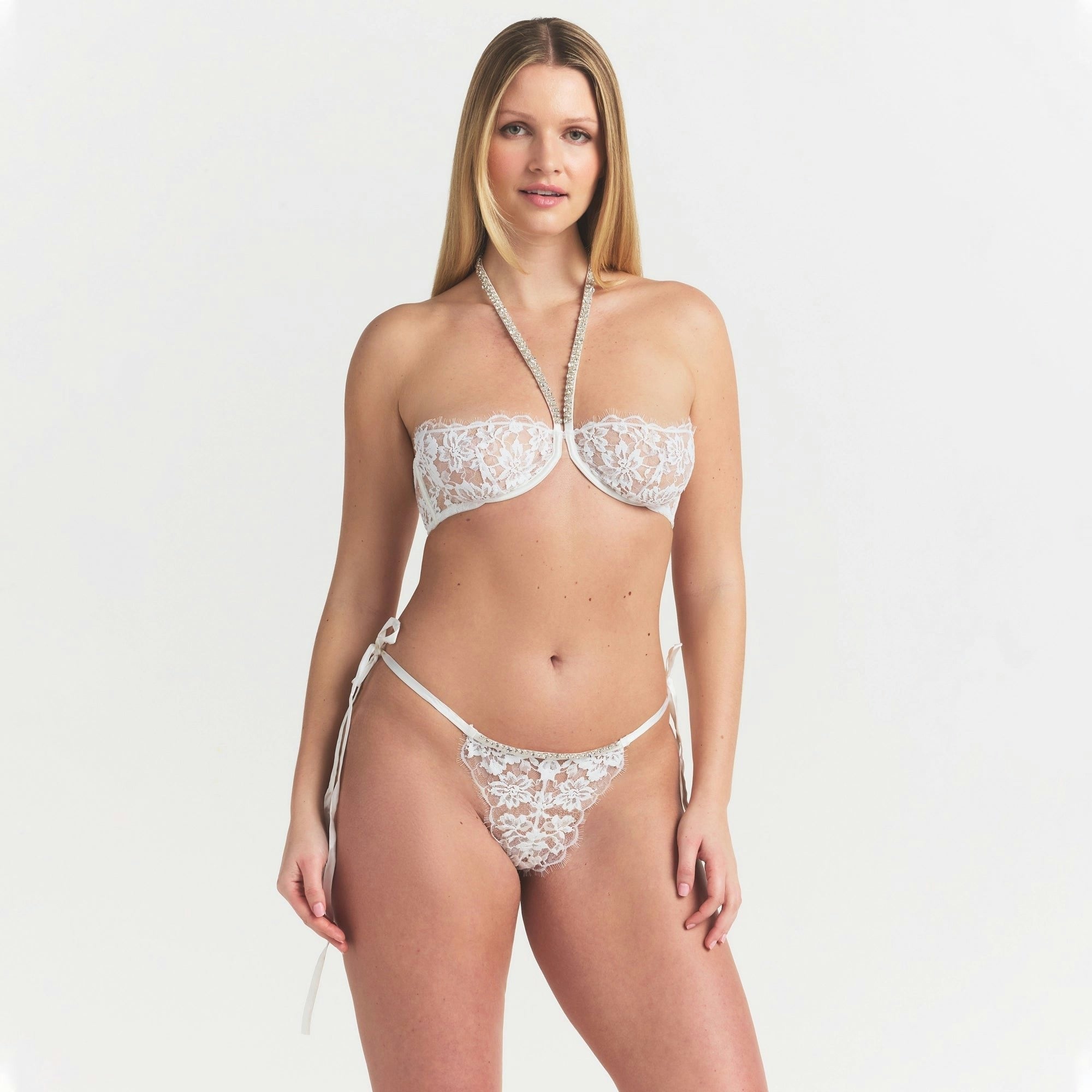 UNLINED HALTER BRA