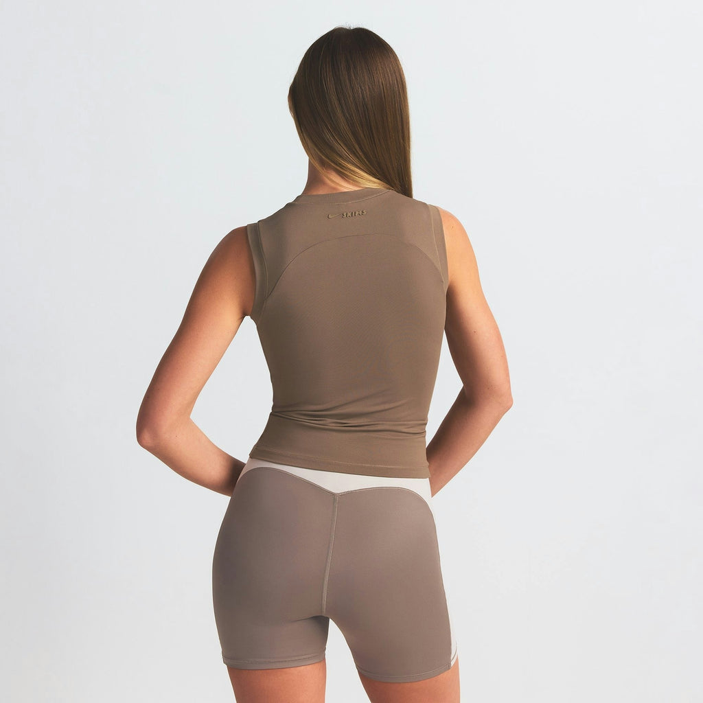 MUSCLE T-SHIRT