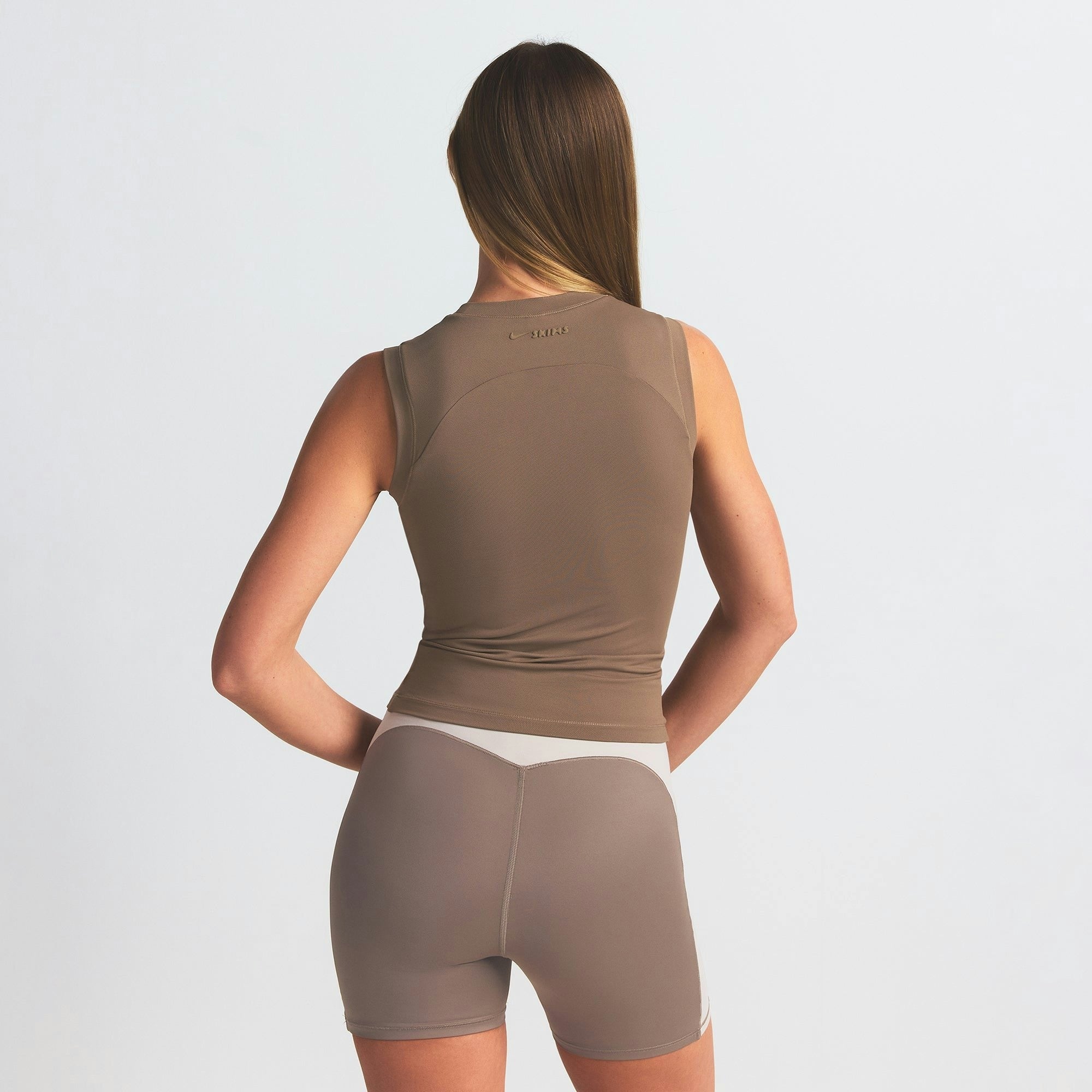 MUSCLE T-SHIRT