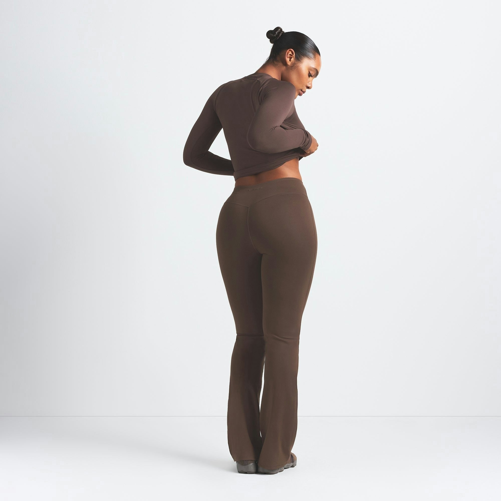 SLIM FLARE LEGGING