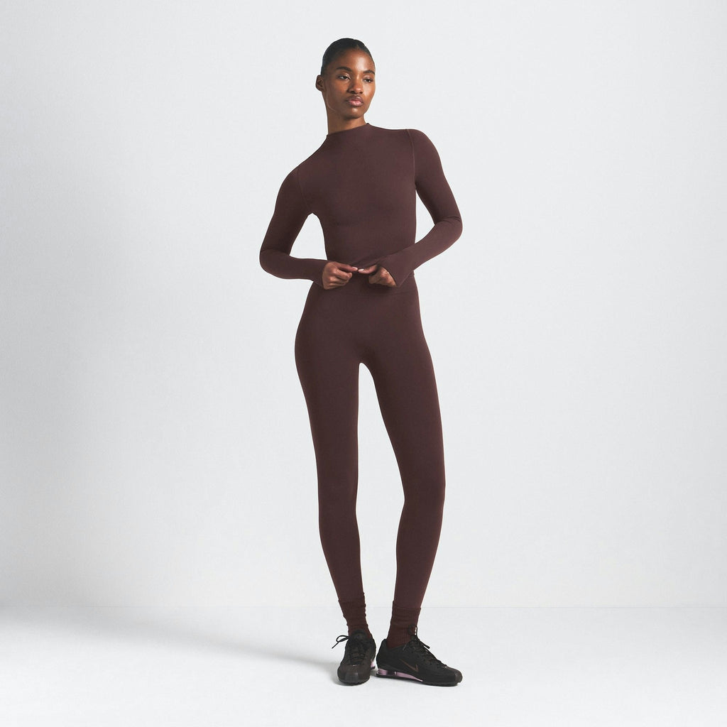 MOCK NECK CROP TOP