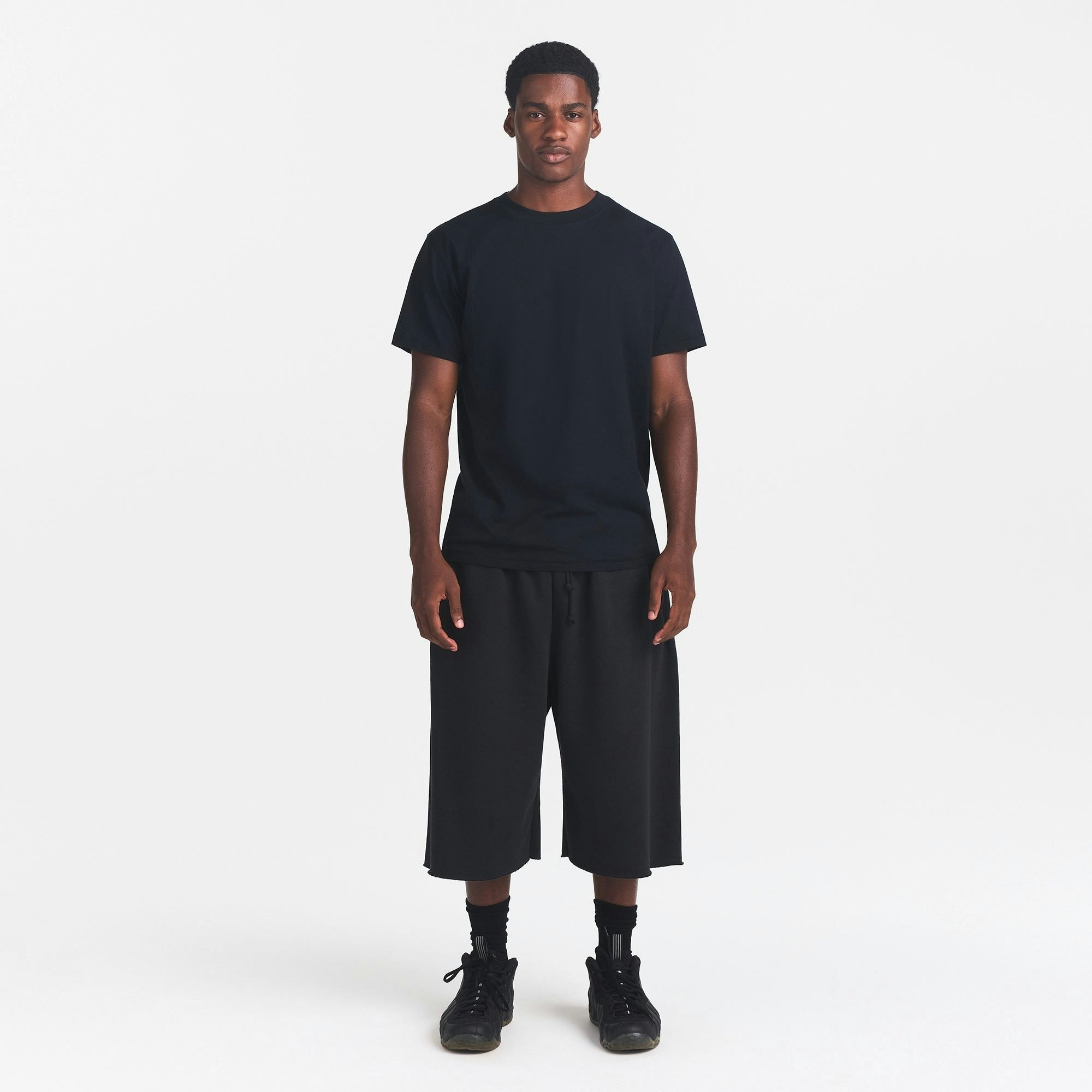 MENS RELAXED CROPPED CREWNECK