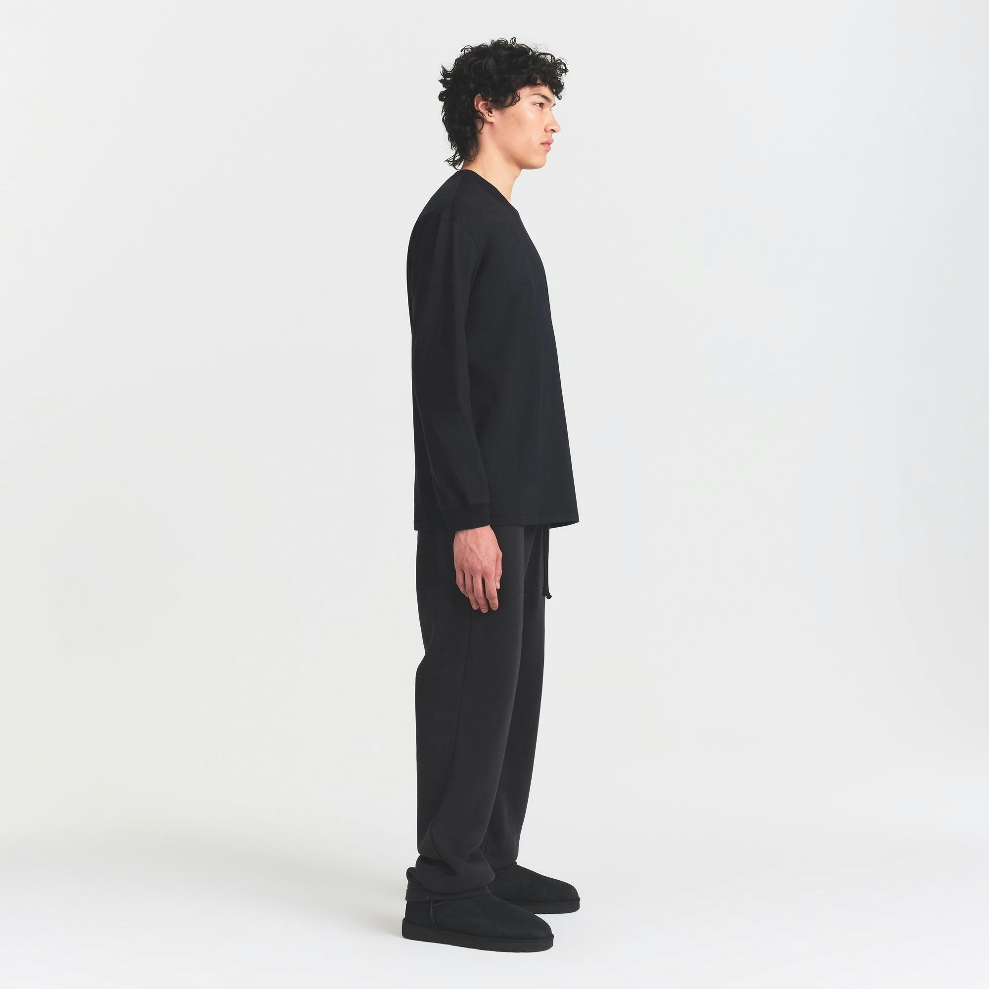 MENS RELAXED LONG SLEEVE T-SHIRT