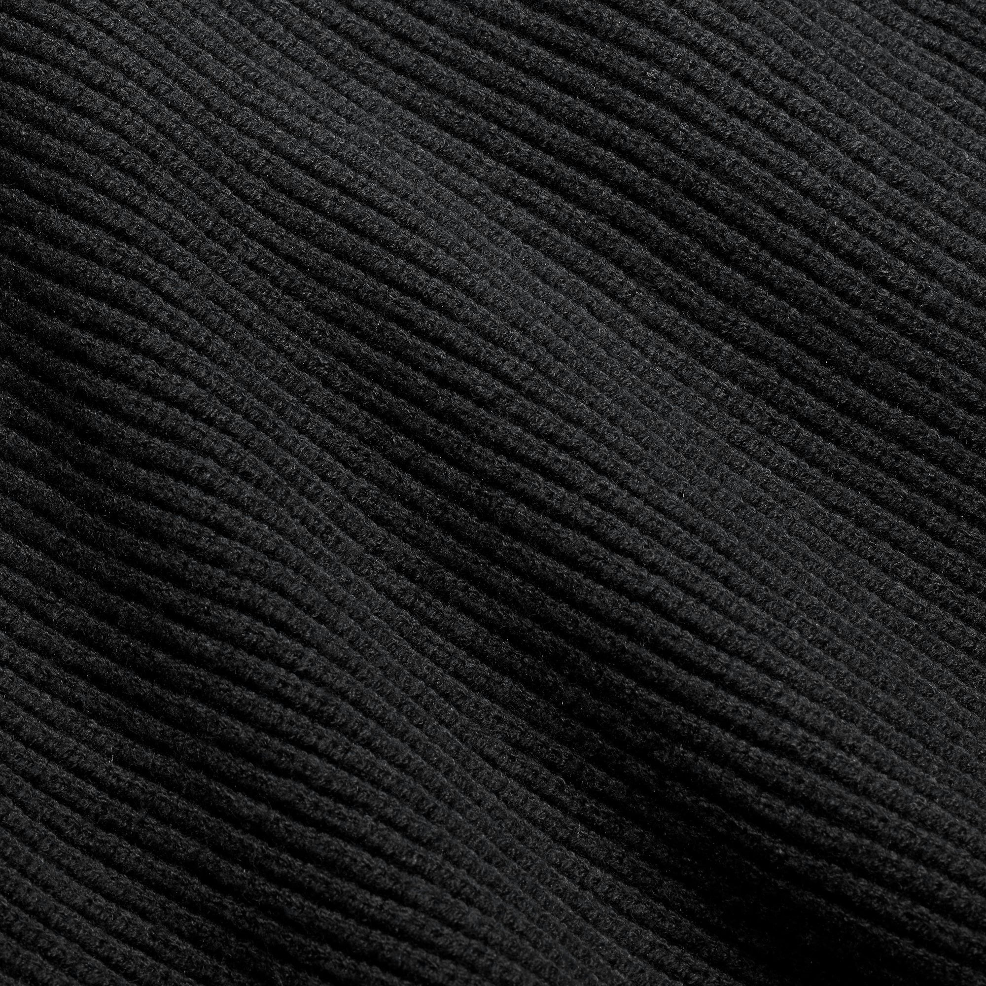 RIBBED LONG SLEEVE FITTED CREW NECK
