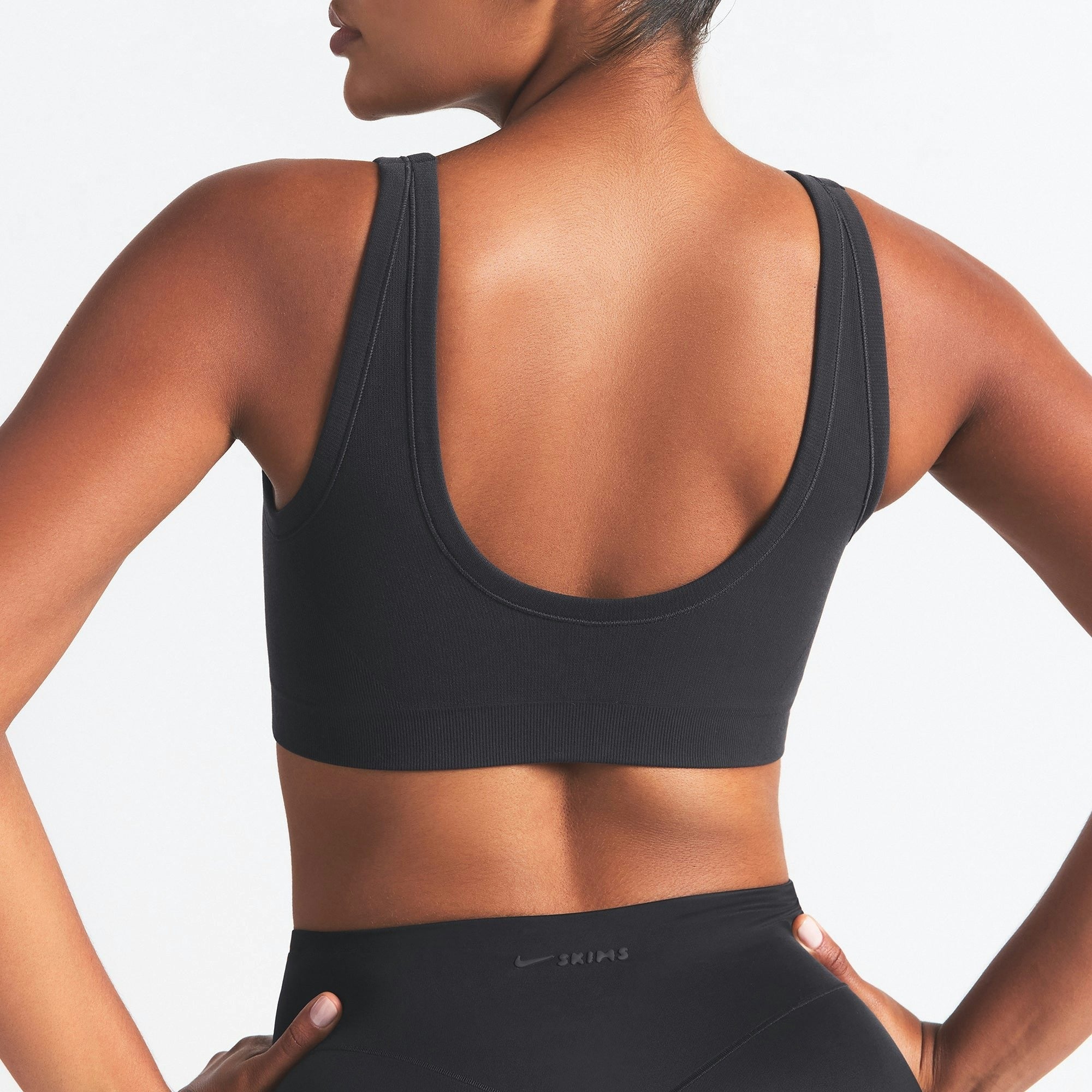 SCOOP NECK BRA