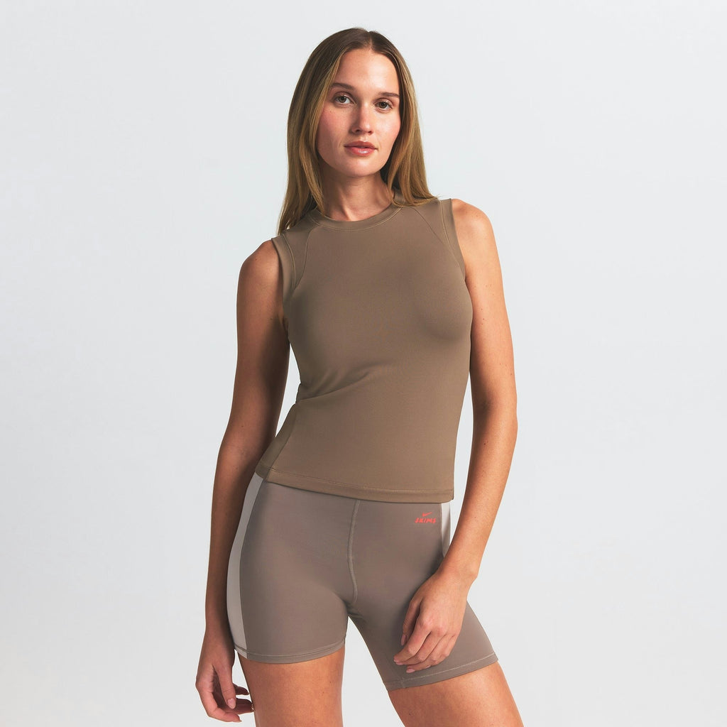 MUSCLE T-SHIRT