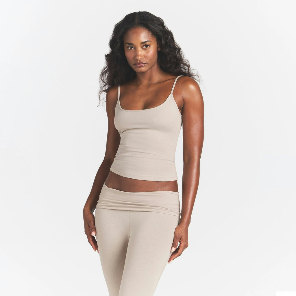 SCOOP NECK CAMI