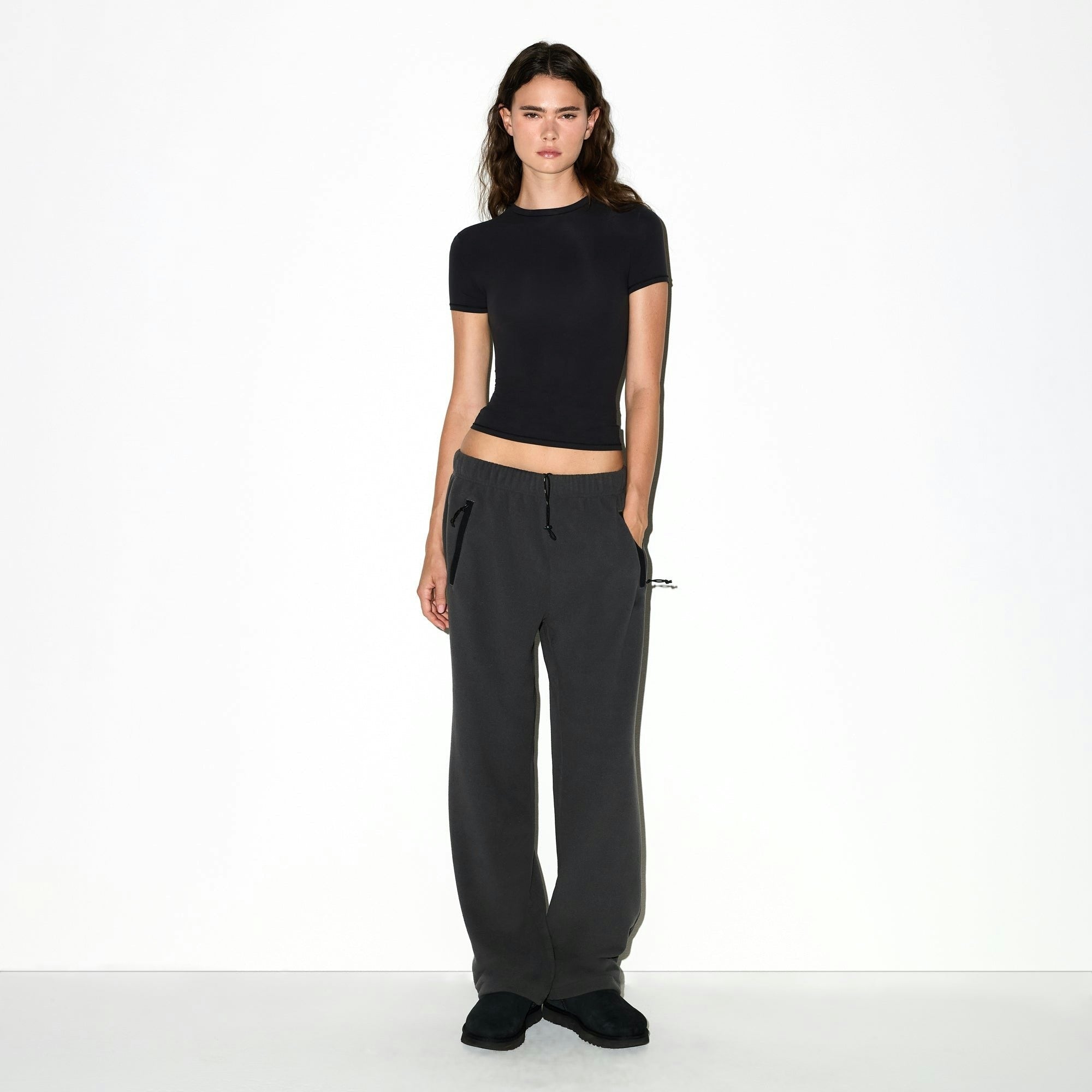 STRAIGHT LEG PANT