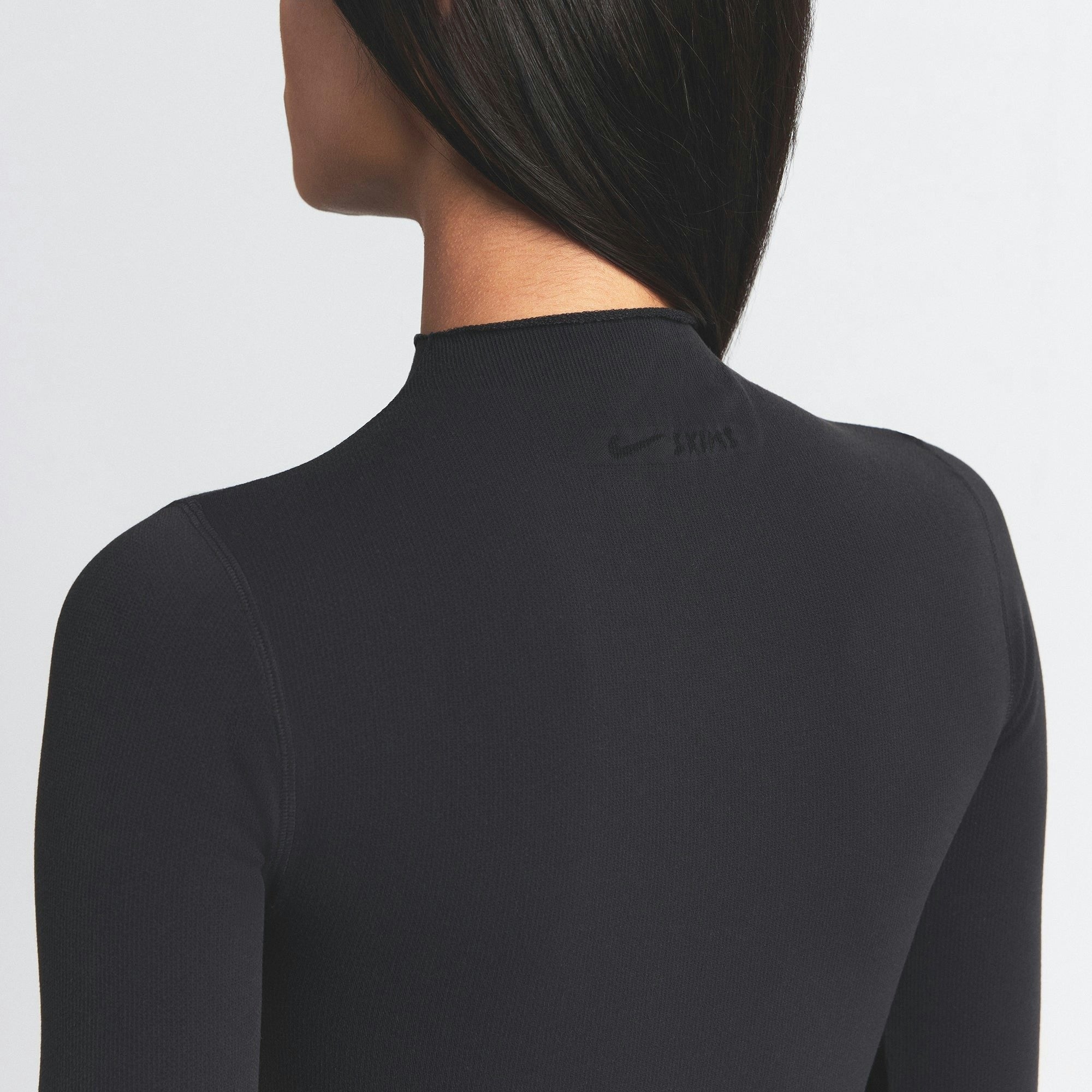 MOCK NECK CROP TOP