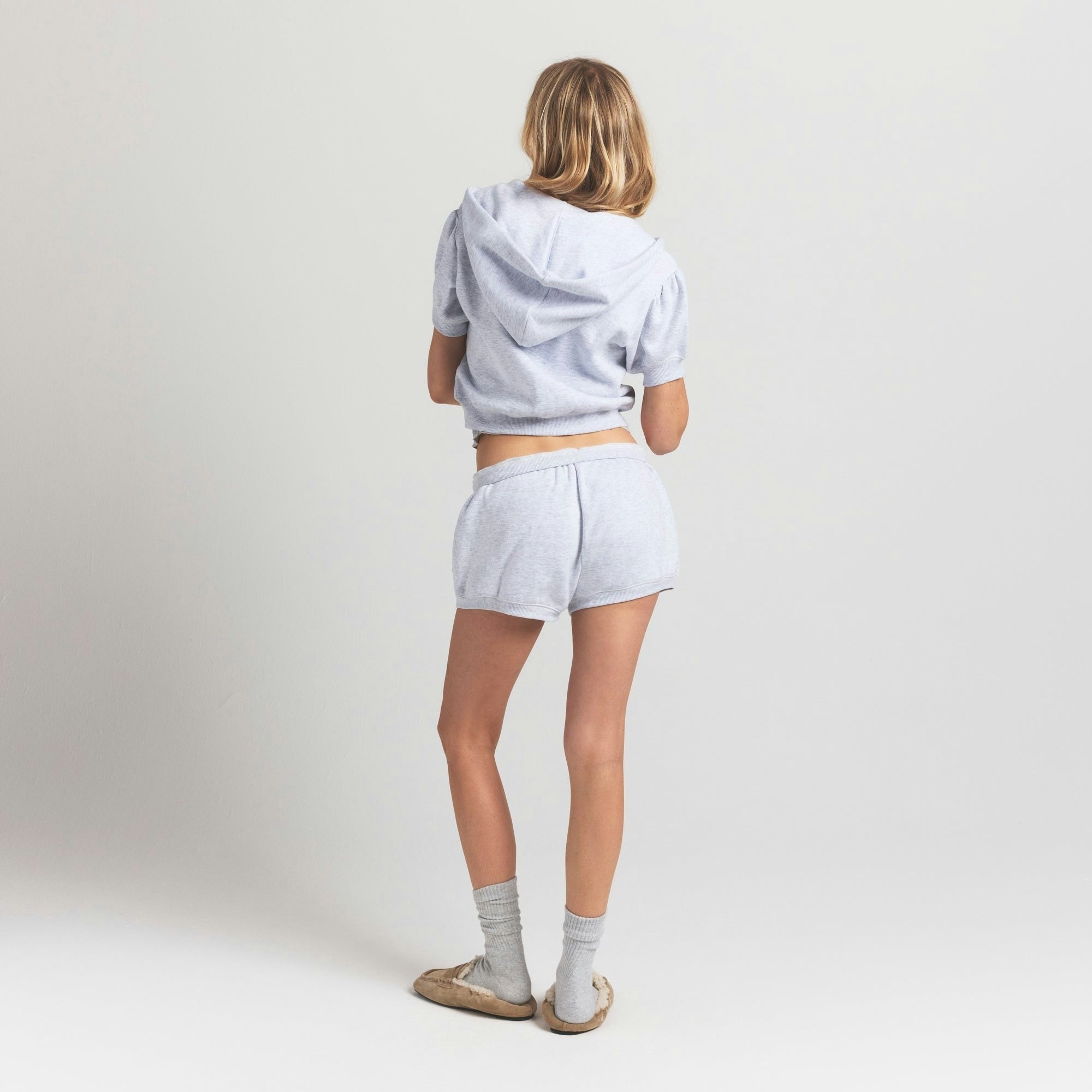 BUBBLE SLEEVE CROPPED ZIP UP
