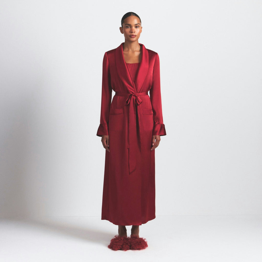 LONG ROBE