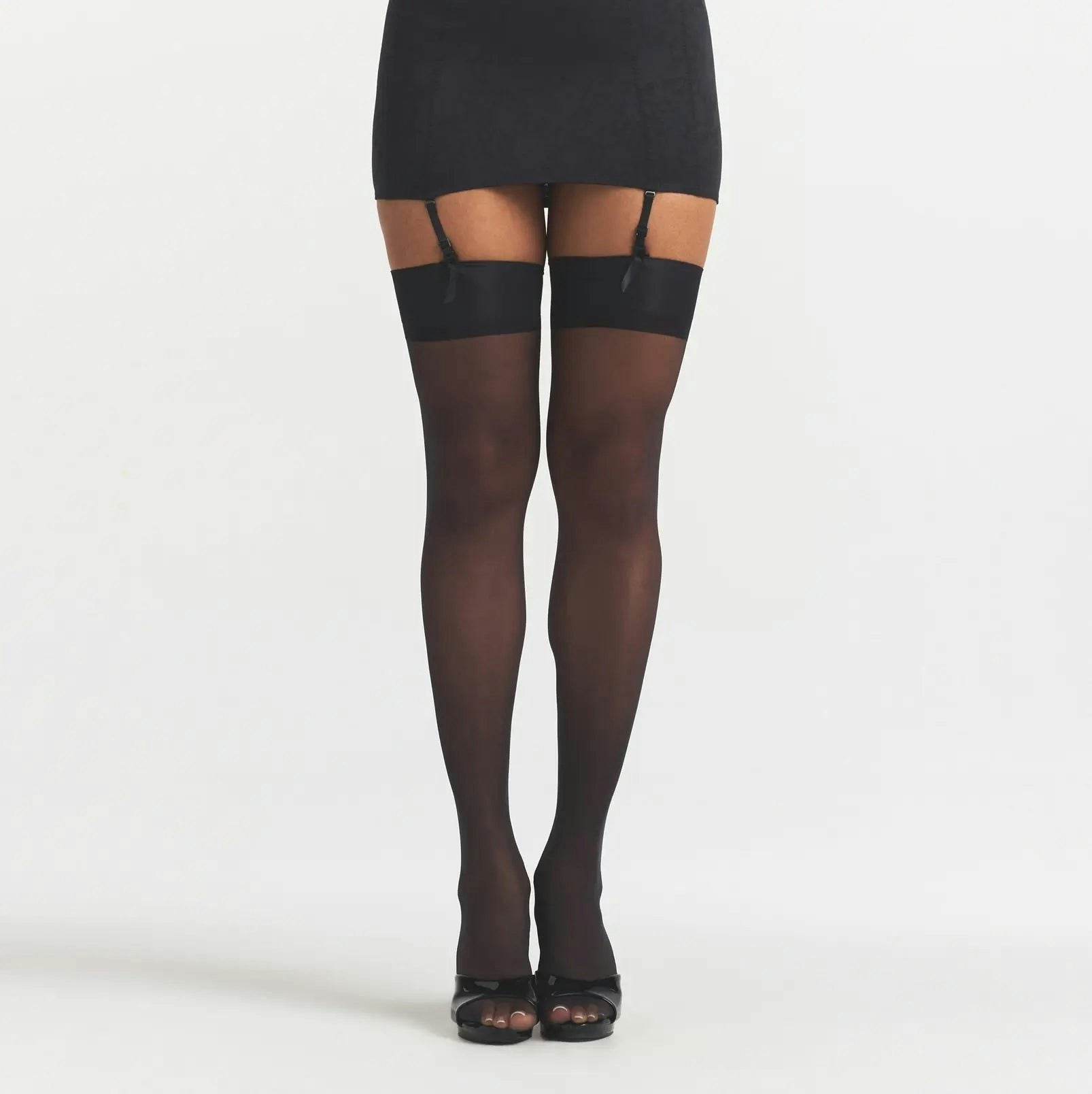 THIGH HIGH STOCKINGS