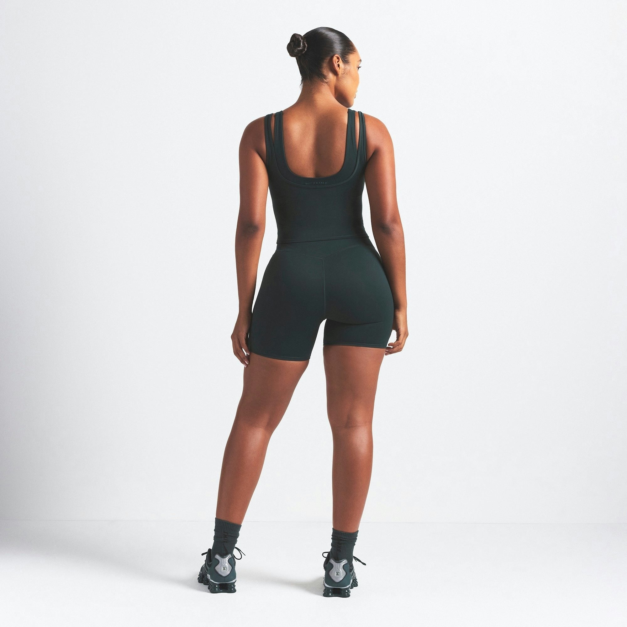 DOUBLE STRAP SCOOP TANK