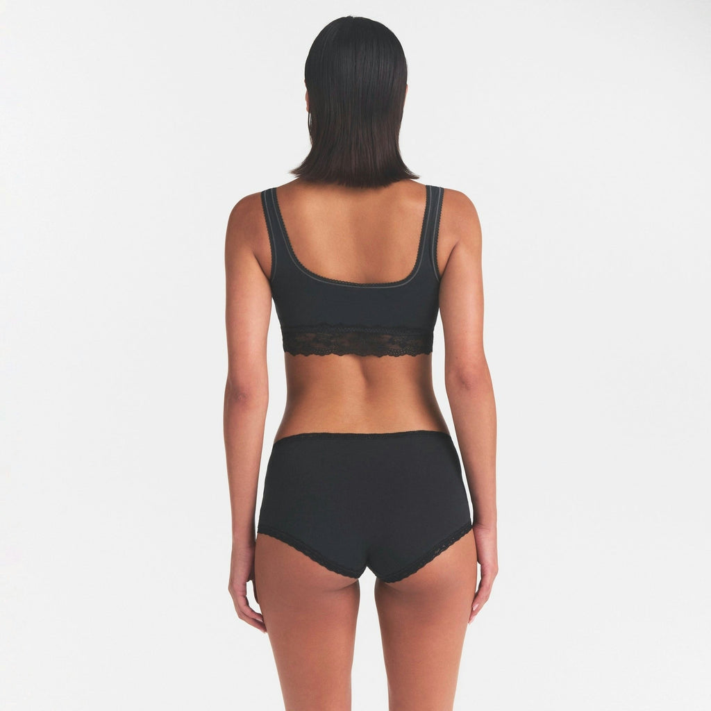 LACE SCOOP BRALETTE
