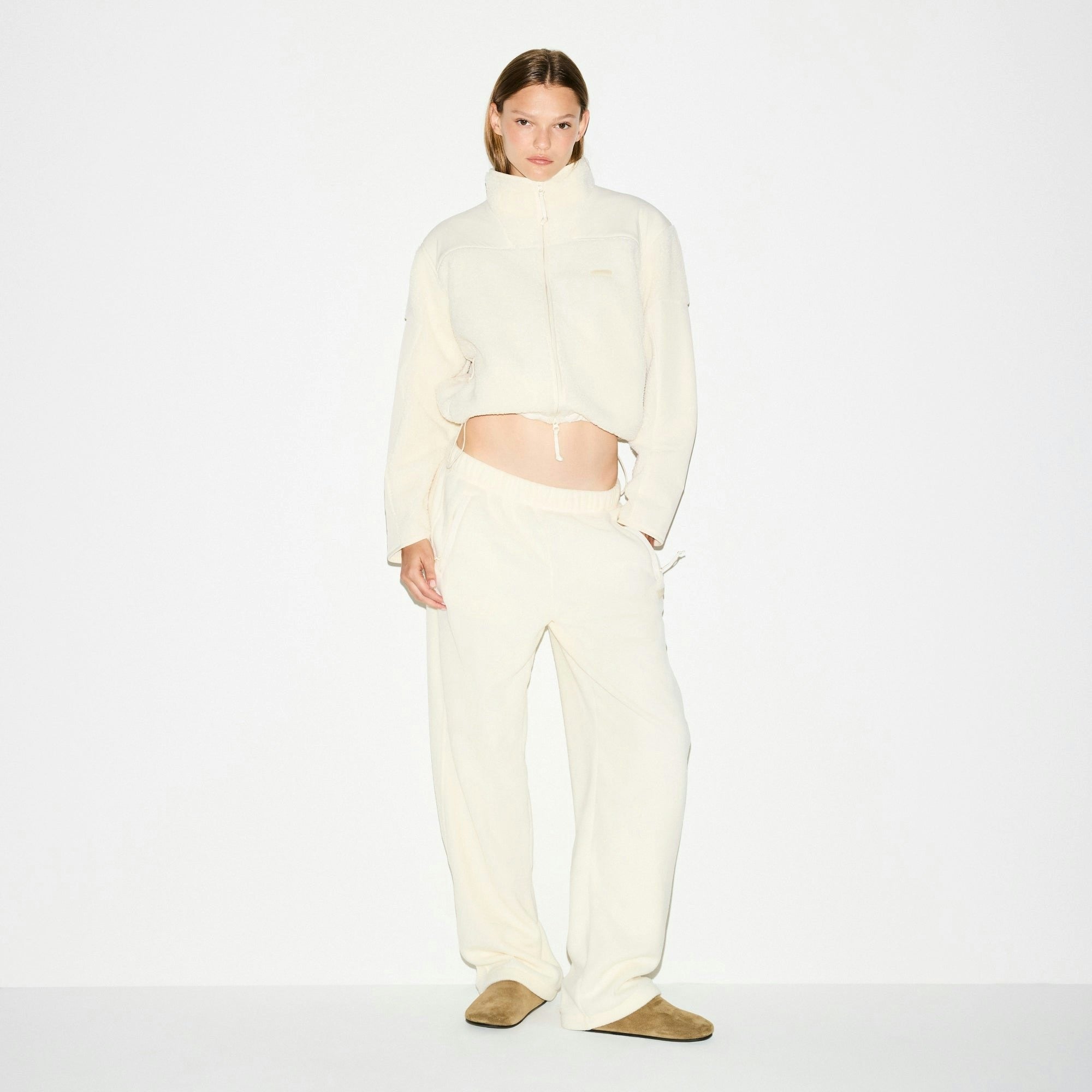 STRAIGHT LEG PANT