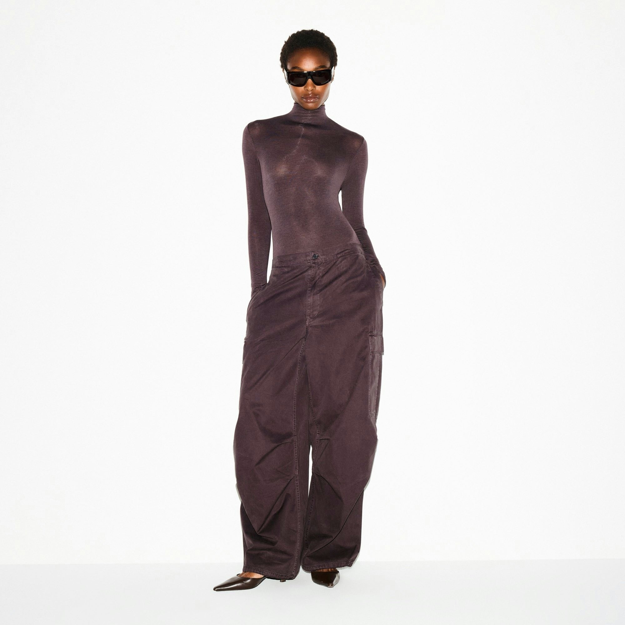 LONG SLEEVE TURTLENECK BODYSUIT