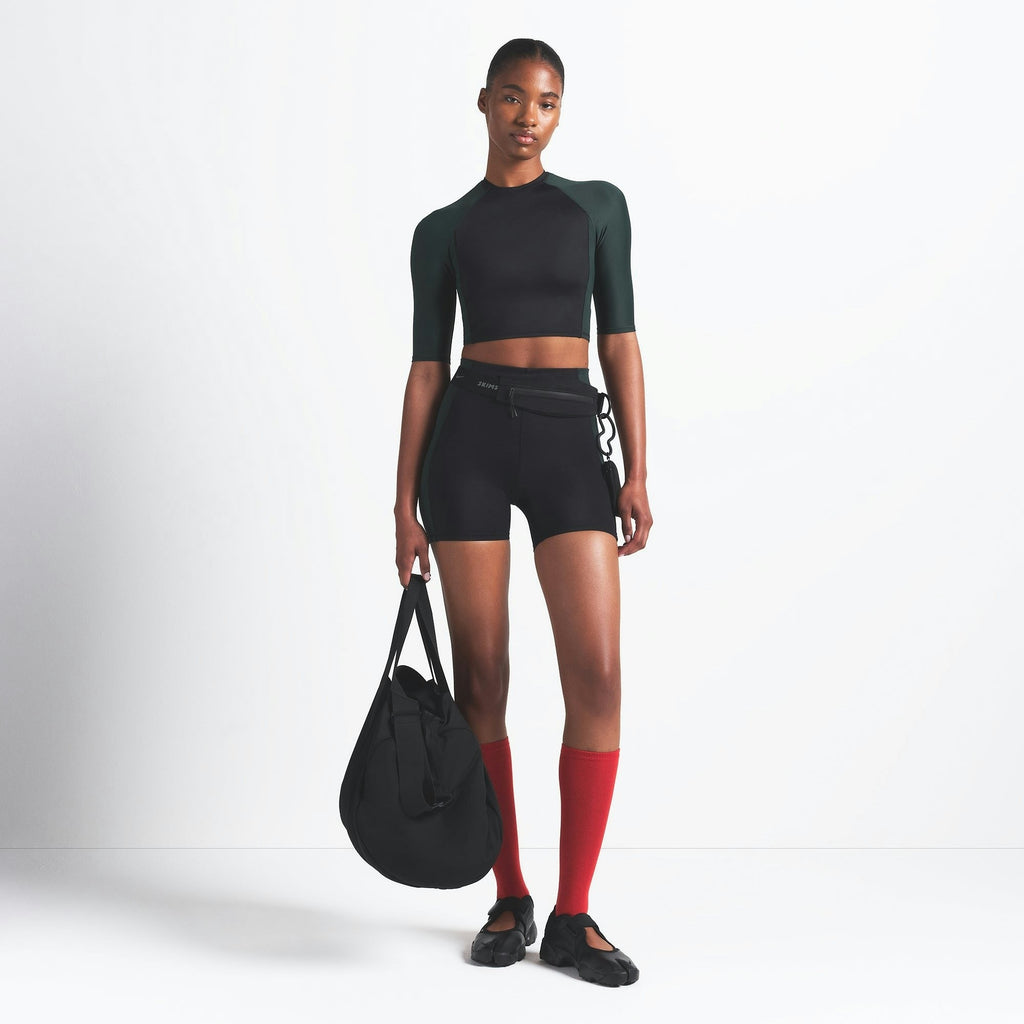 PADDED HALF SLEEVE CROP TOP