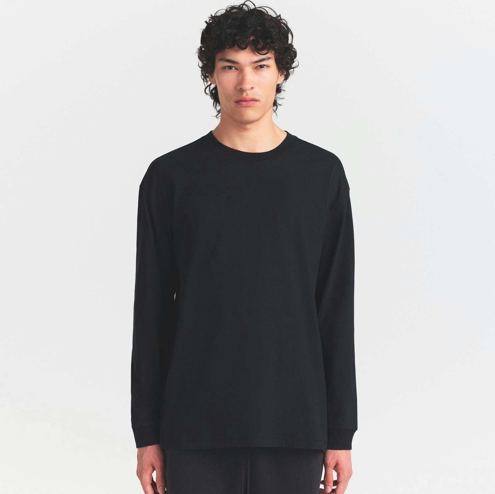 MENS RELAXED LONG SLEEVE T-SHIRT