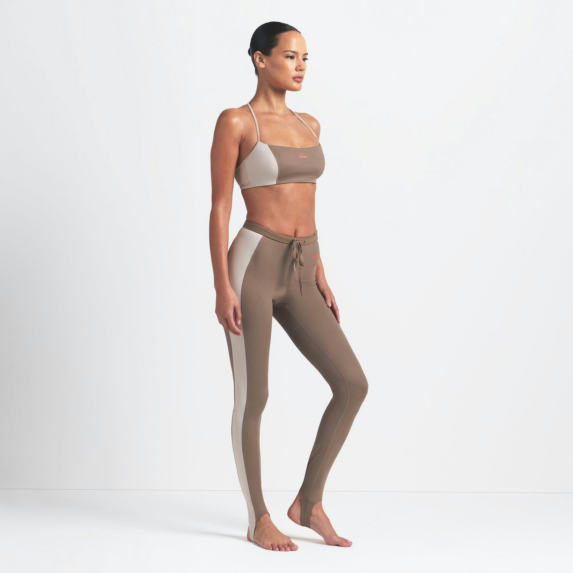 DRAWCORD STIRRUP 26" LEGGING