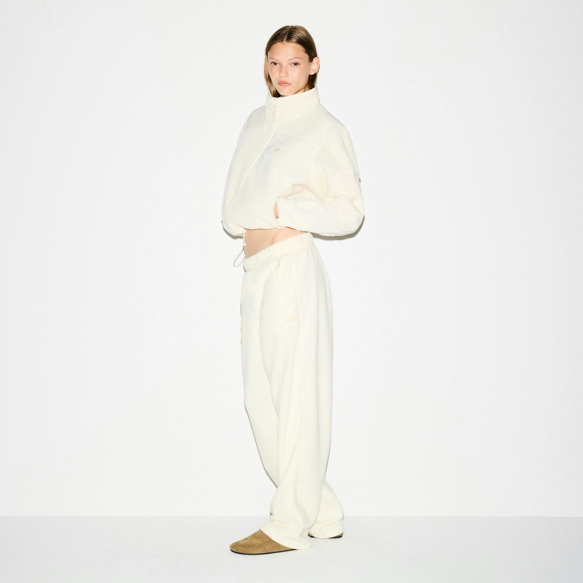 STRAIGHT LEG PANT