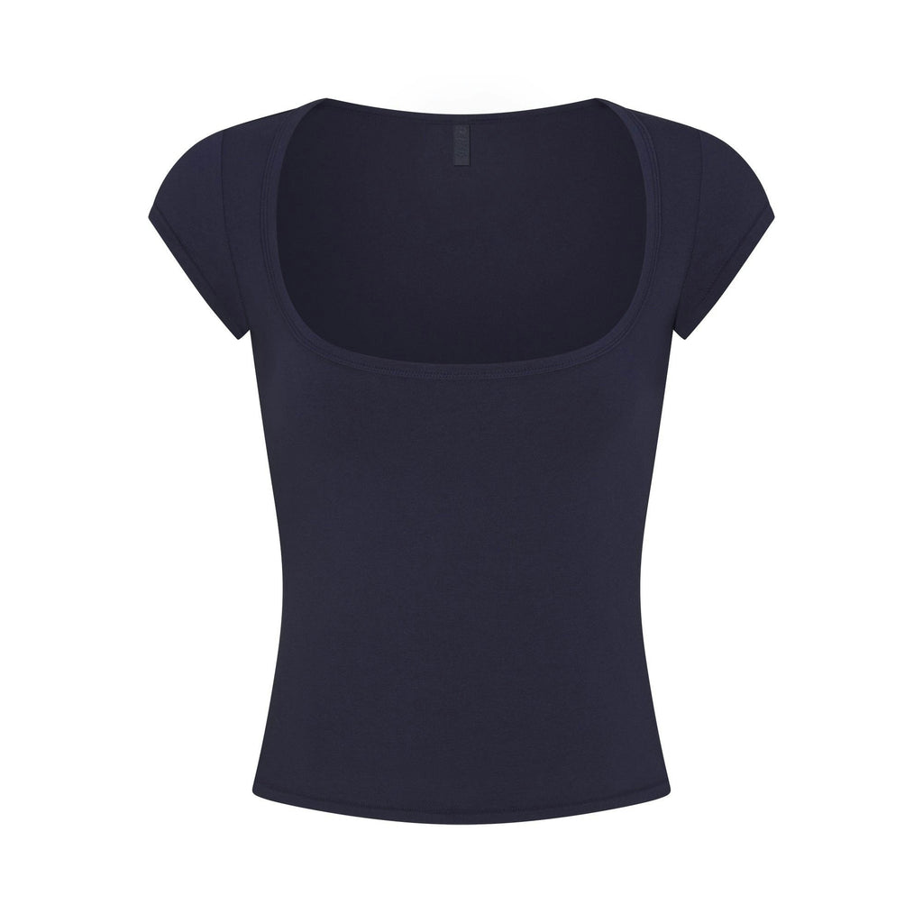 SCOOP NECK T-SHIRT
