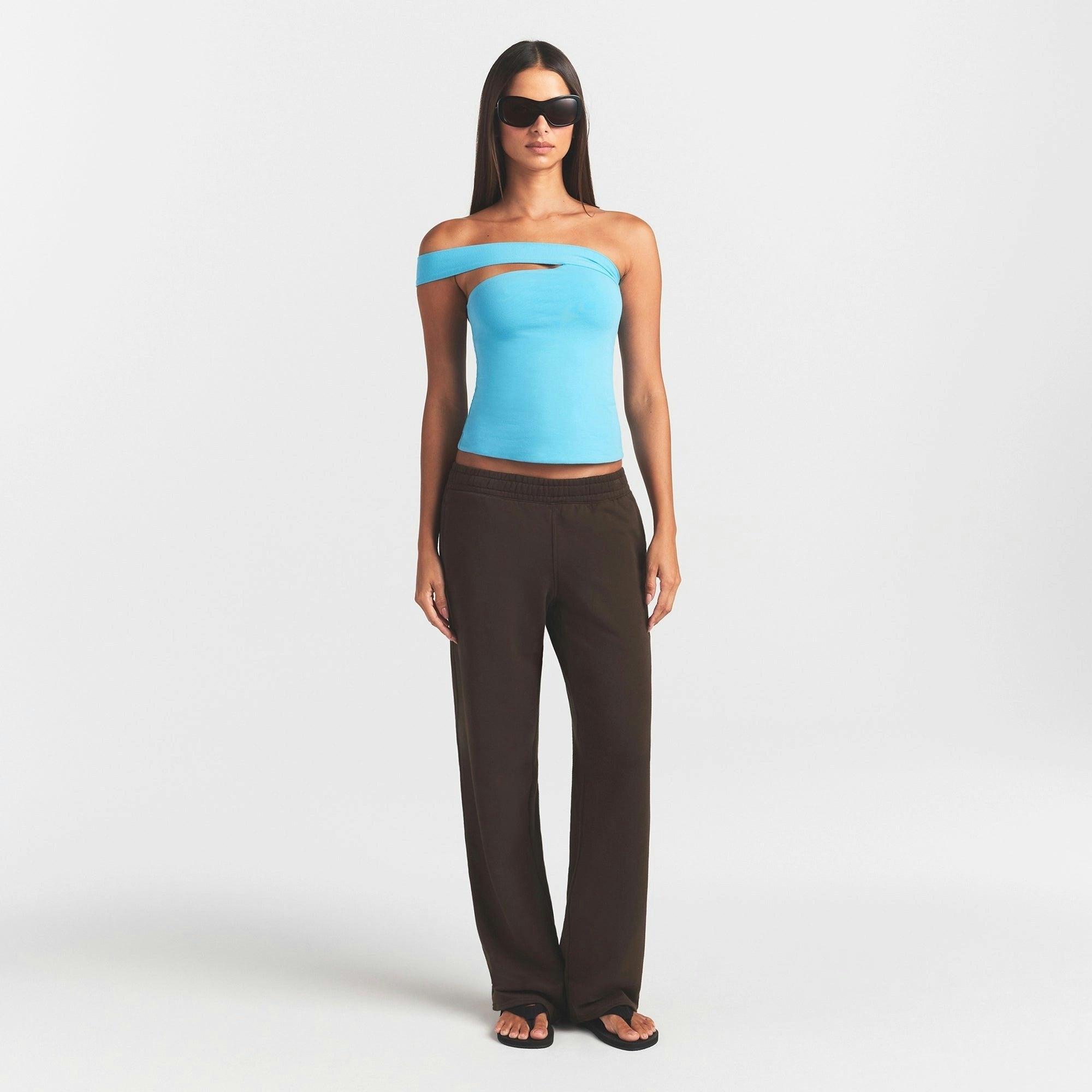 STRAIGHT LEG PANT