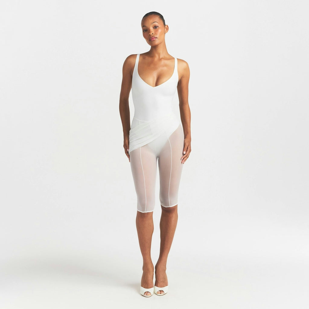 UNLINED PLUNGE THONG BODYSUIT