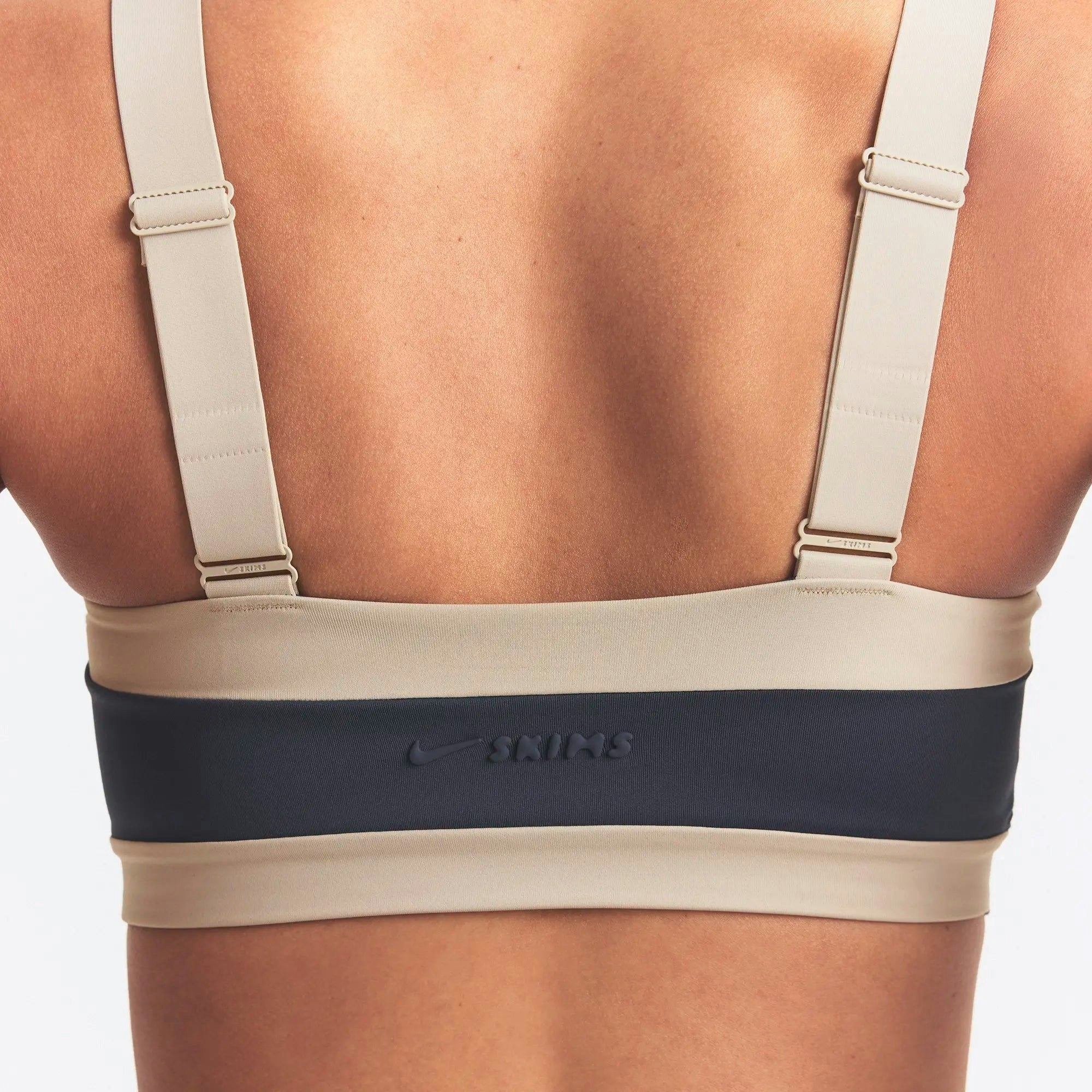 STRAIGHT NECK BRA