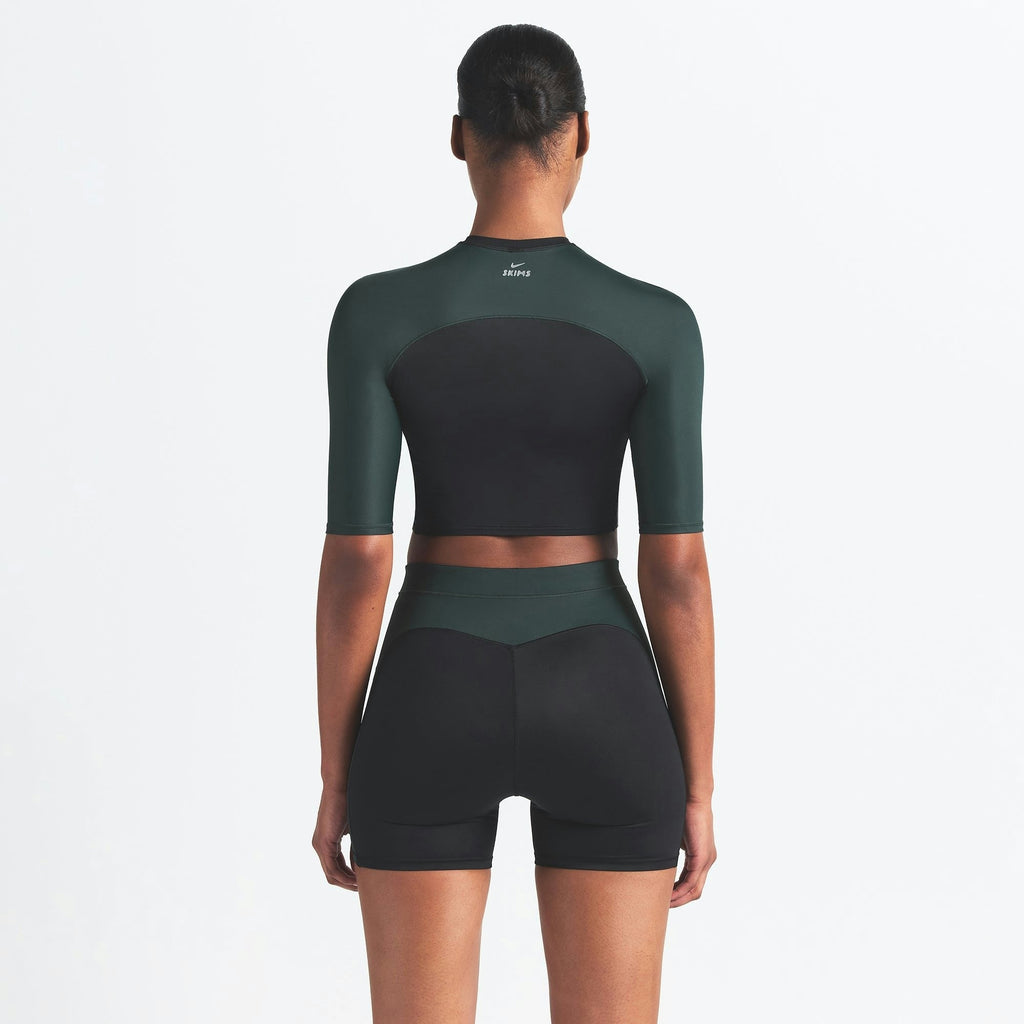 PADDED HALF SLEEVE CROP TOP