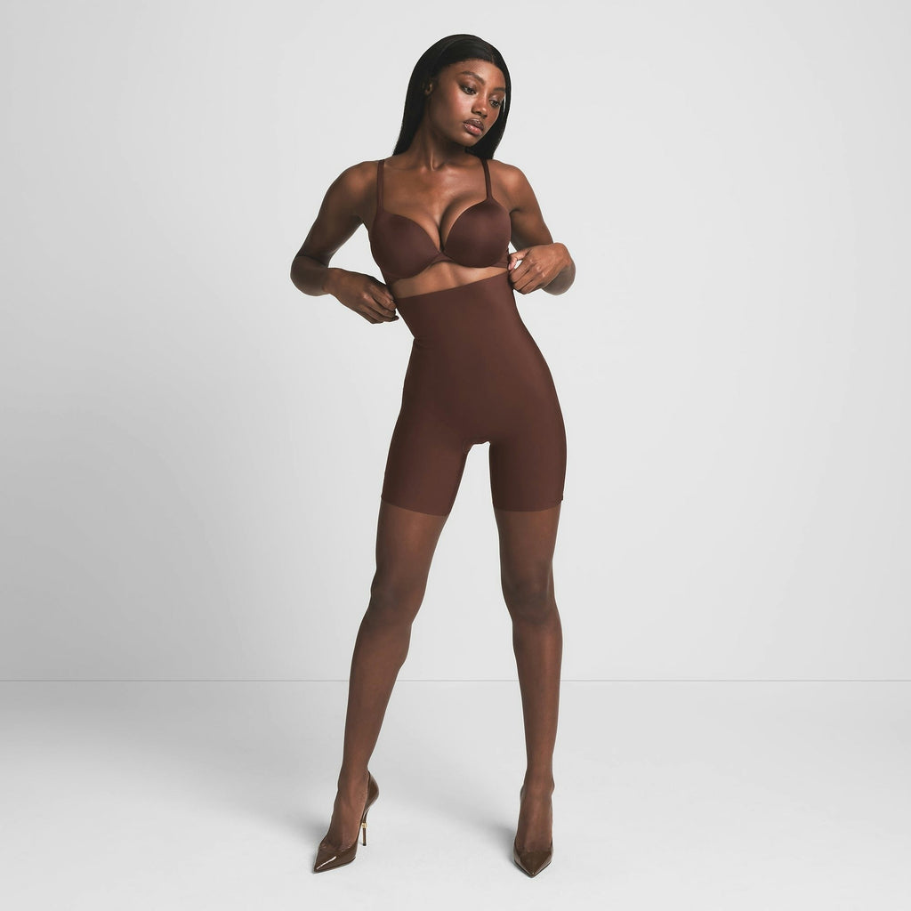 CORE SCULPT HIGH-WAISTED SHORT
