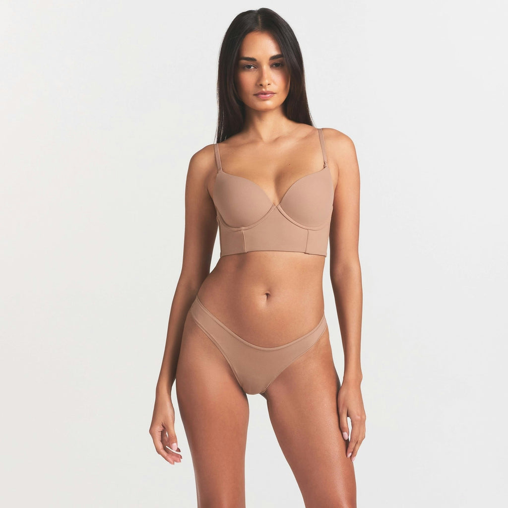 LOW BACK LONGLINE BRA