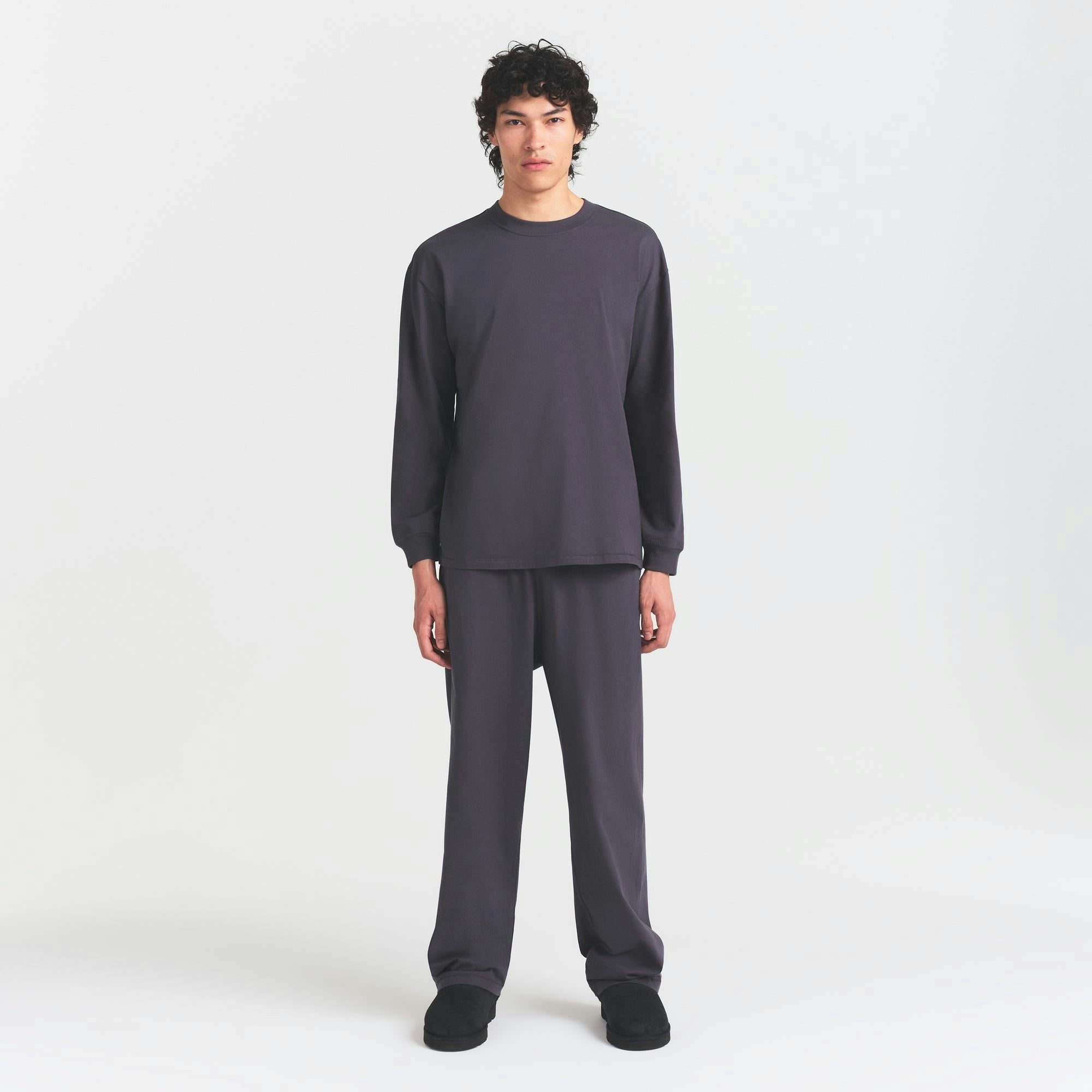 MENS RELAXED LONG SLEEVE T-SHIRT