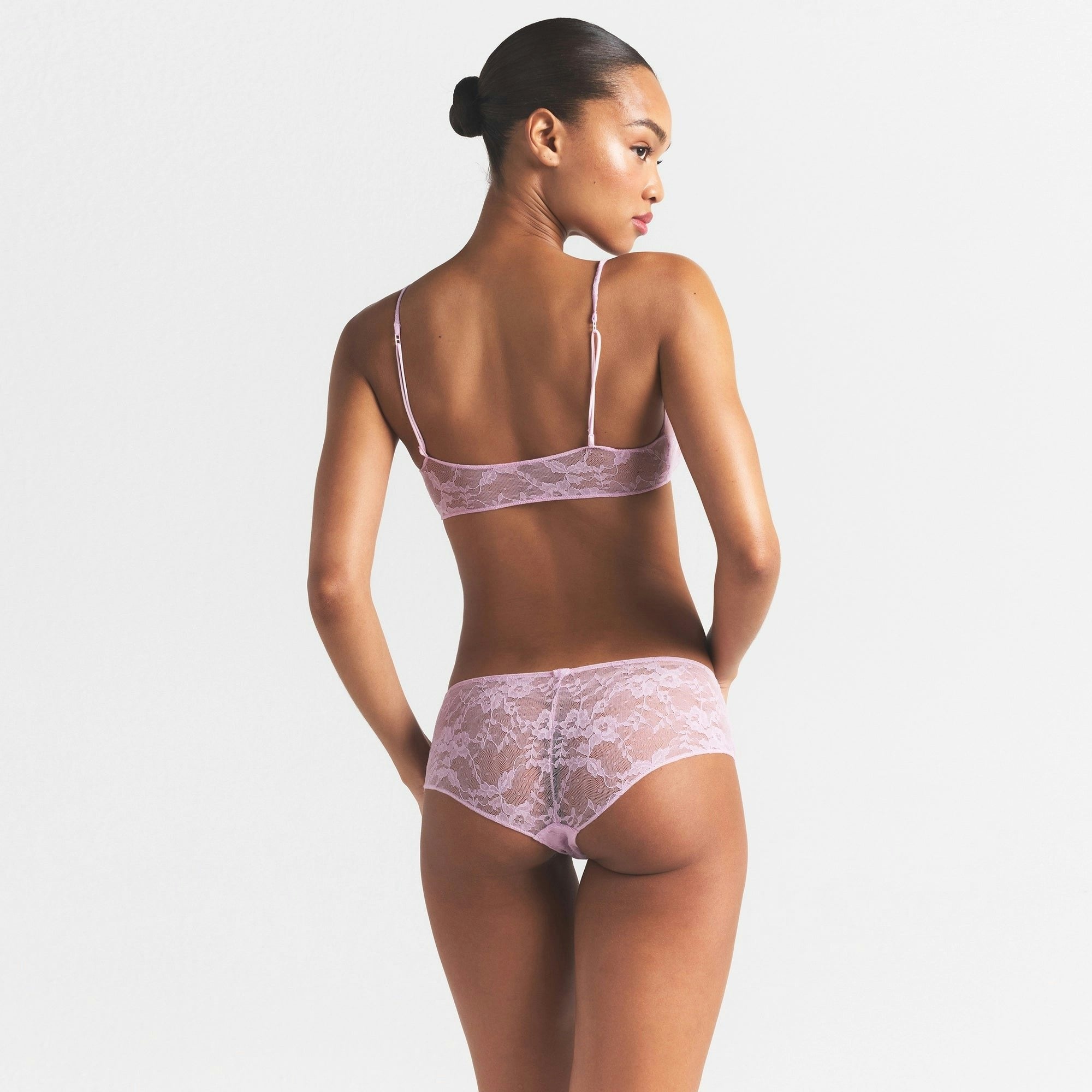 SKIMPY SCOOP BRALETTE