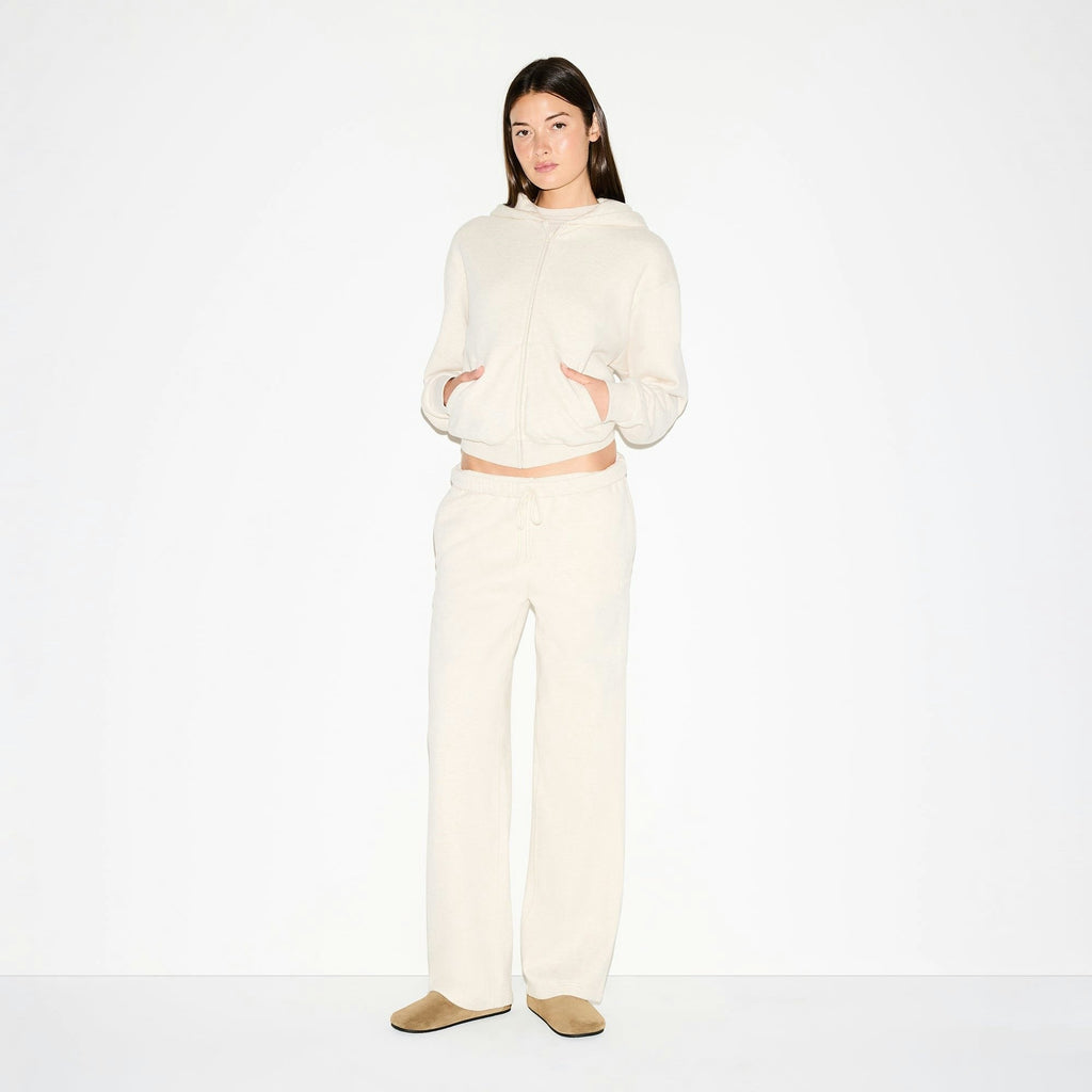CLASSIC STRAIGHT LEG PANT