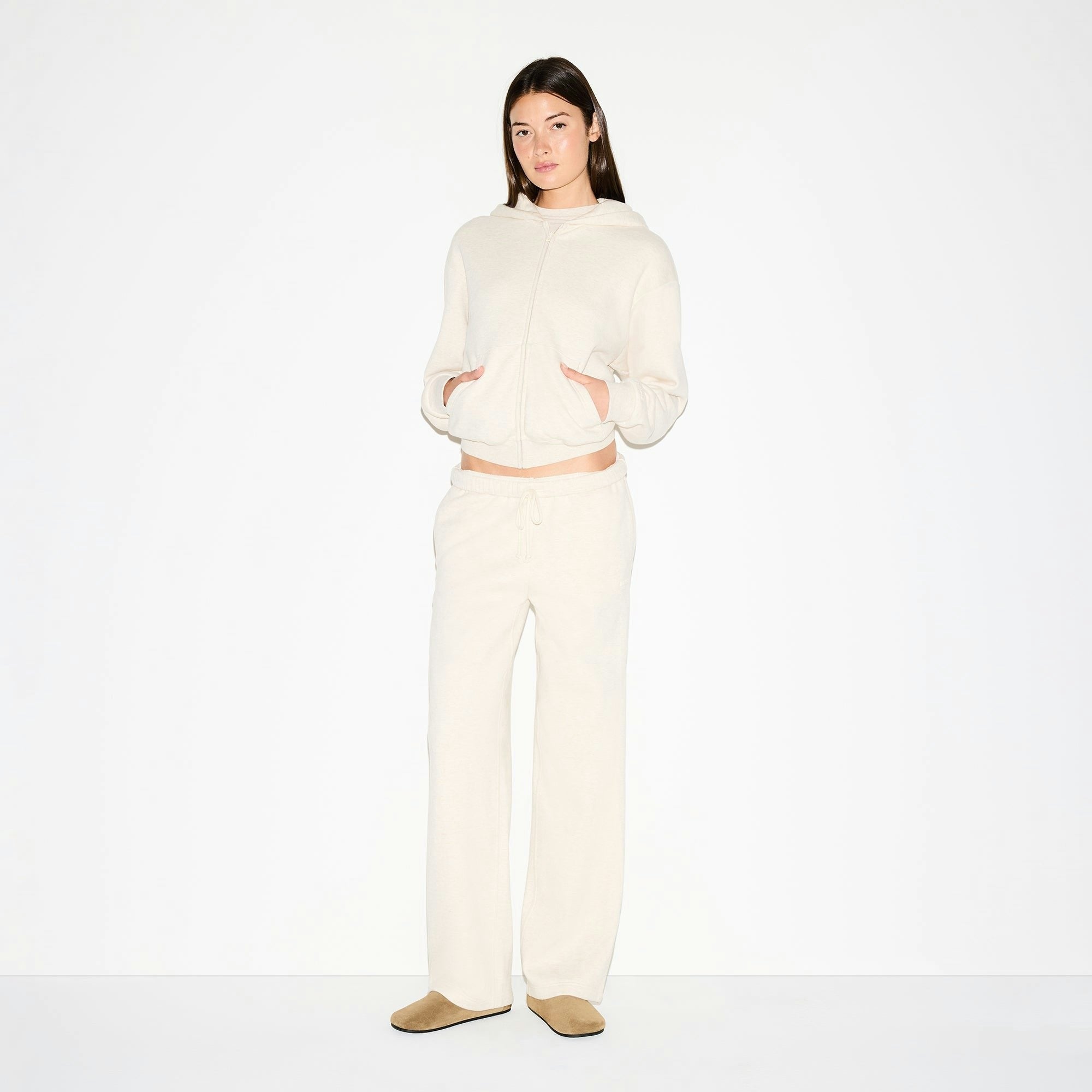 CLASSIC STRAIGHT LEG PANT