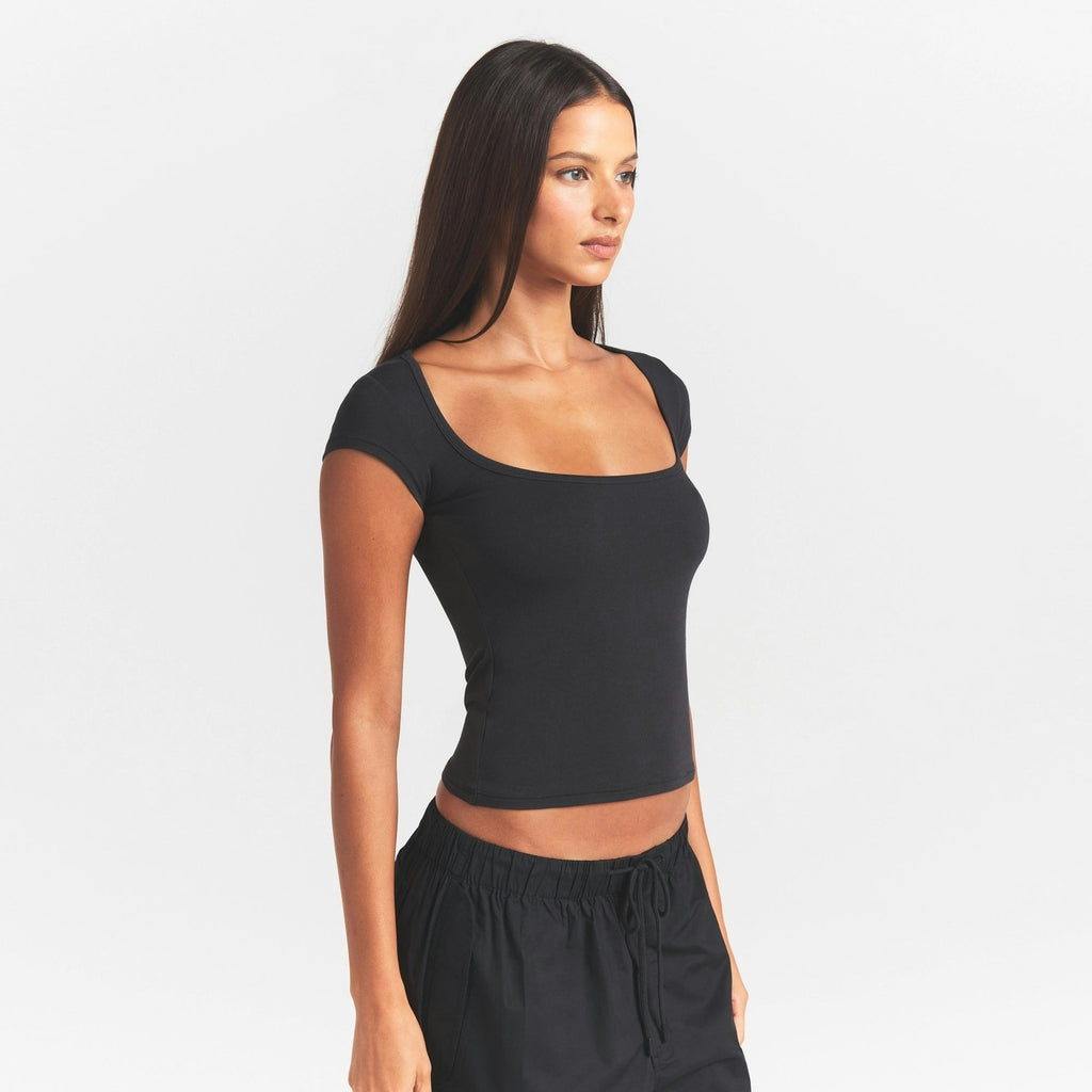 SCOOP NECK T-SHIRT